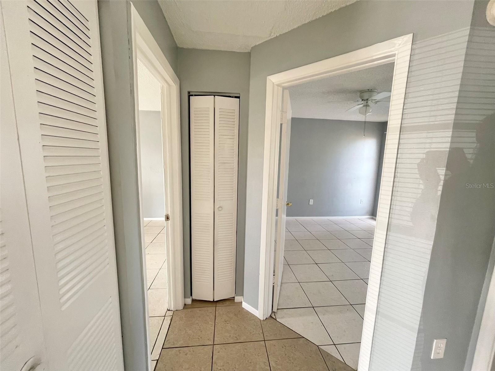 Image 23 of 37 For 3142 Ludlow Drive