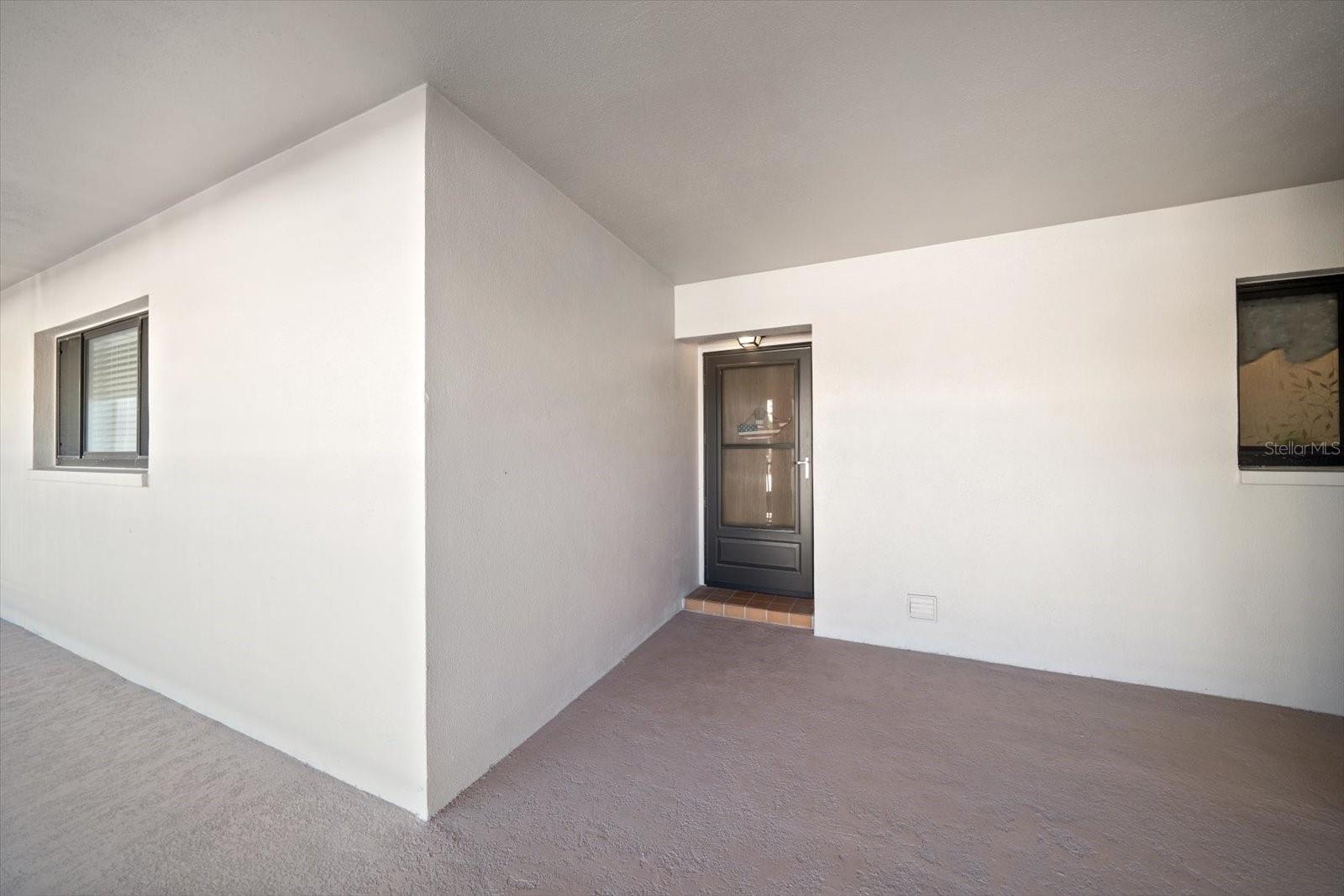 Image 27 of 33 For 825 Gulfview Boulevard 202