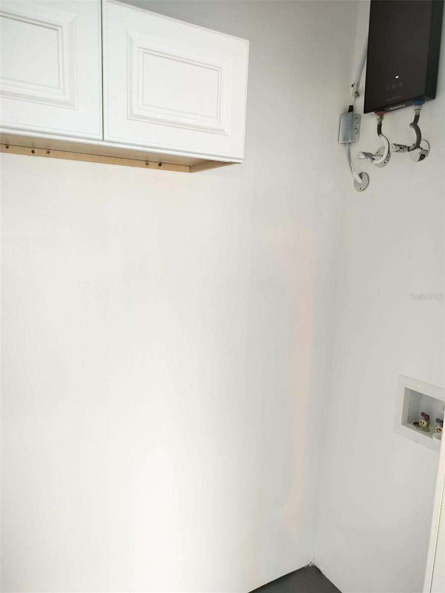 Image 13 of 15 For 2033 Wayman Street