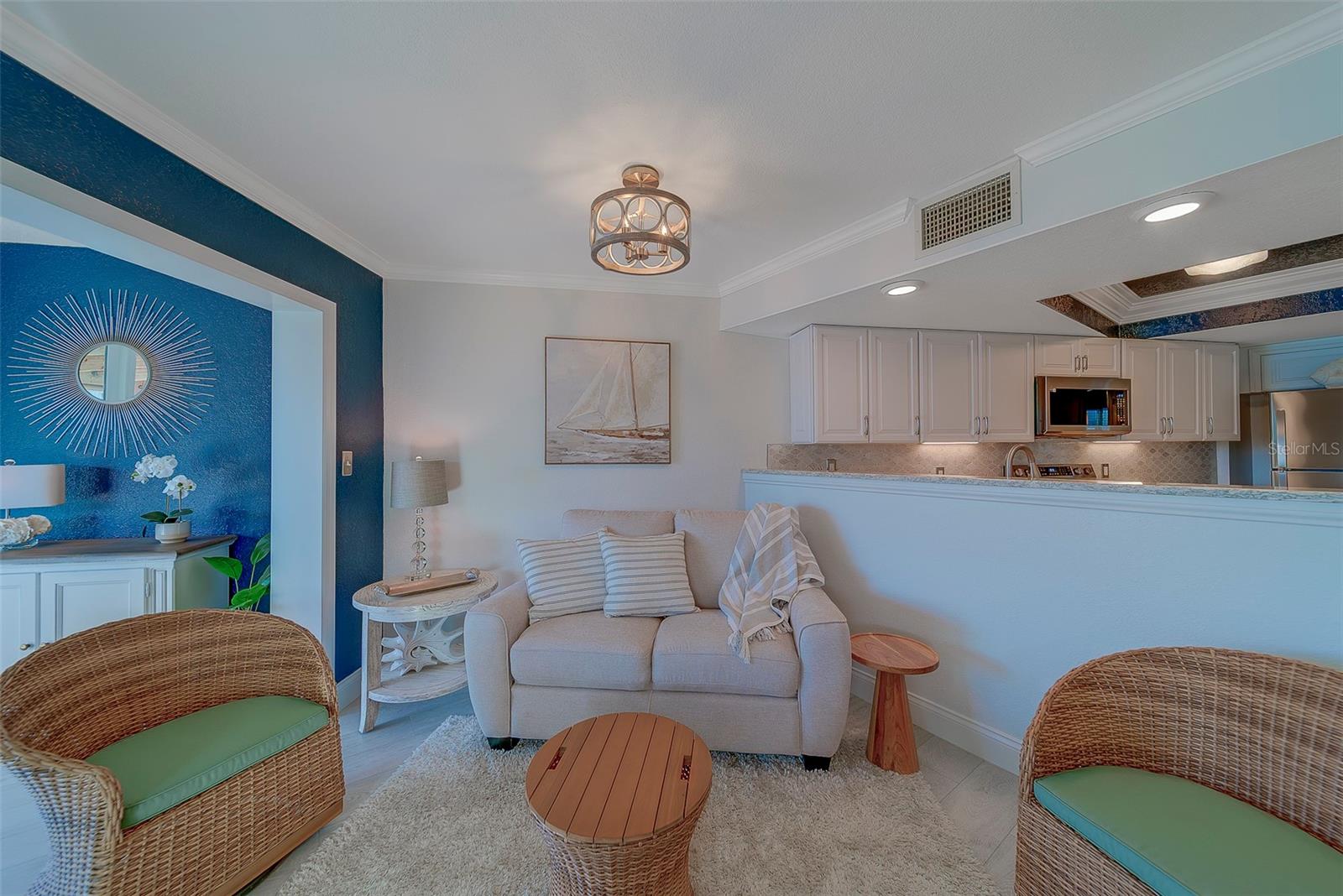 Image 11 of 49 For 205 Dolphin Point 1