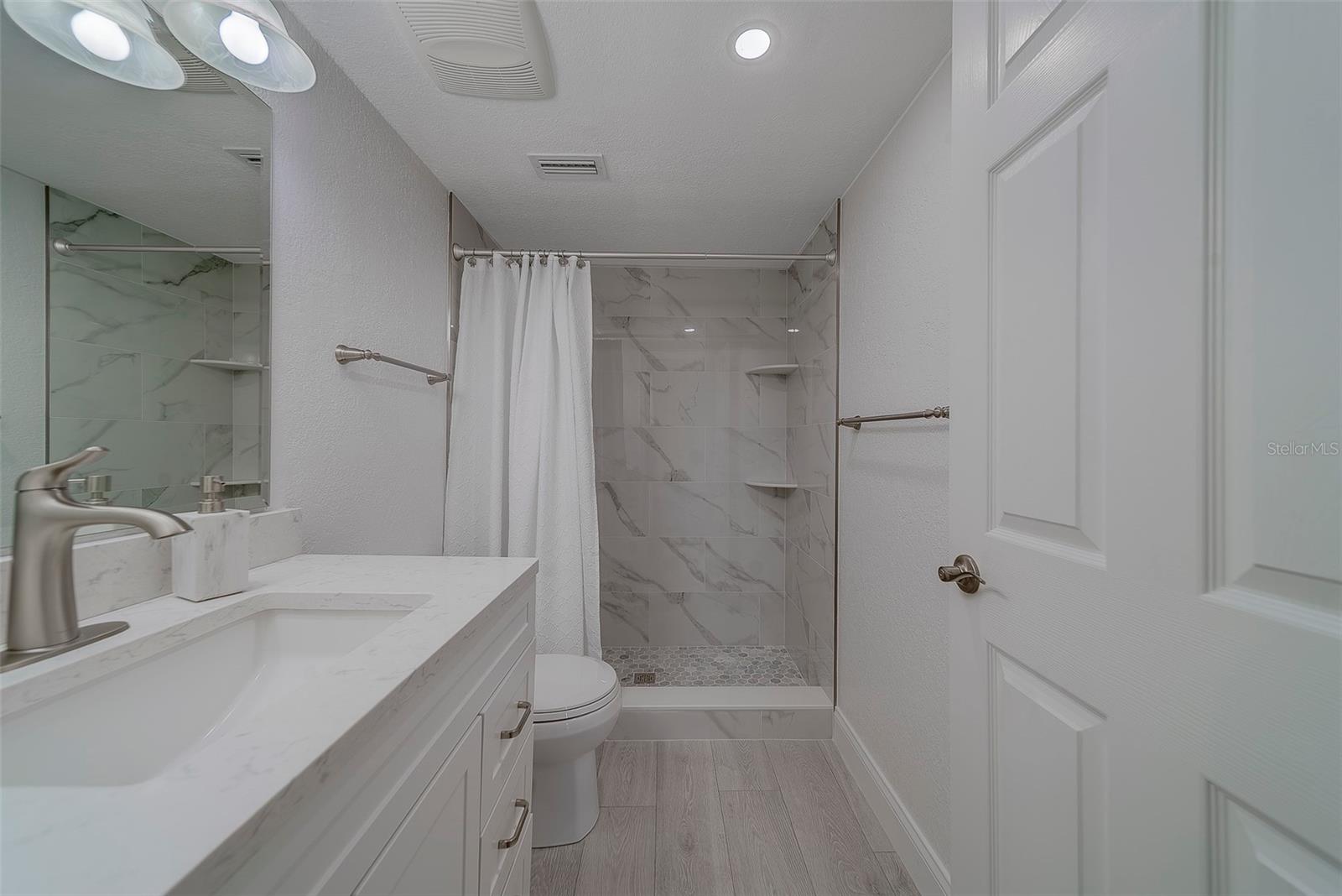 Image 30 of 49 For 205 Dolphin Point 1