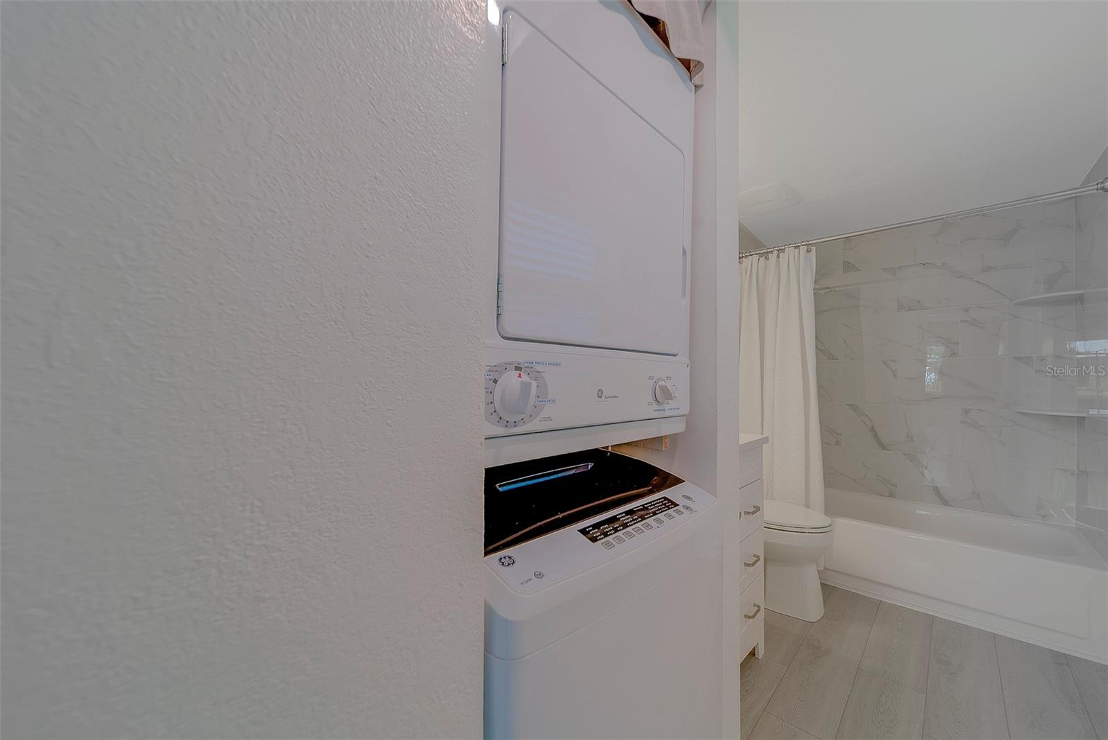 Image 37 of 49 For 205 Dolphin Point 1