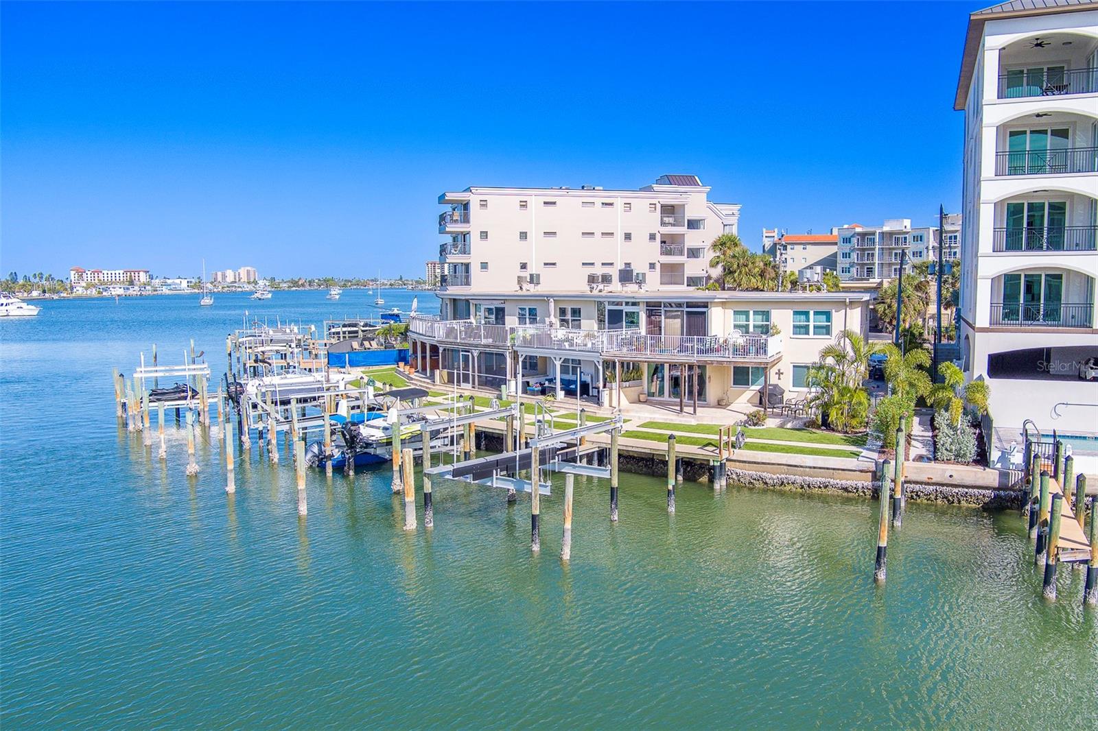 Image 5 of 49 For 205 Dolphin Point 1