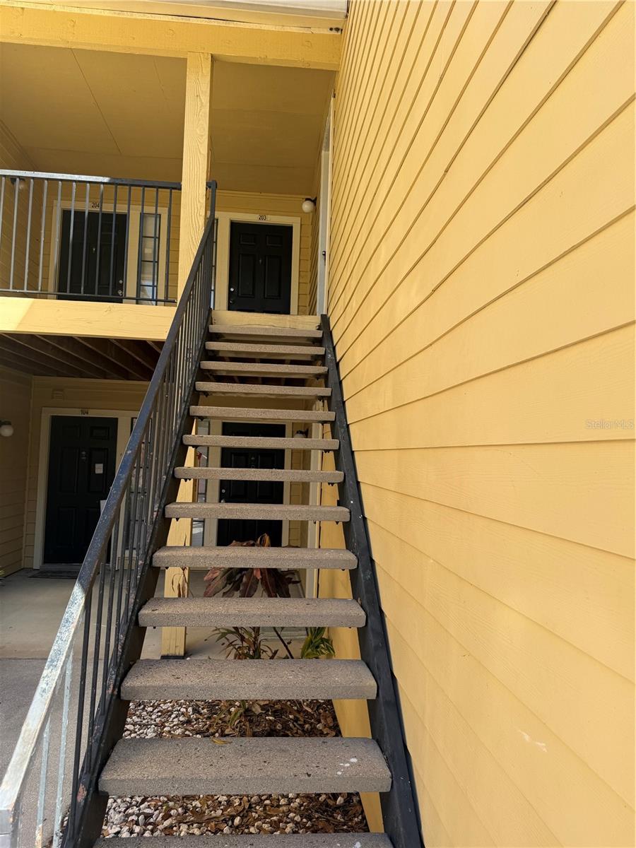 Image 7 of 15 For 8641 Fancy Finch Drive 201