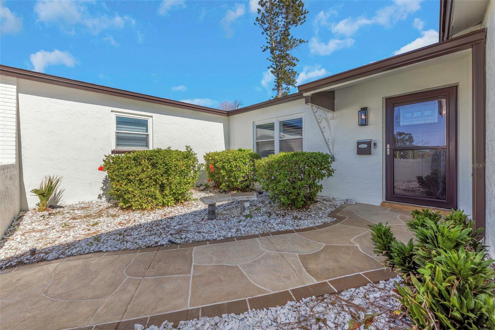 Image 10 of 90 For 3887 50th Avenue S