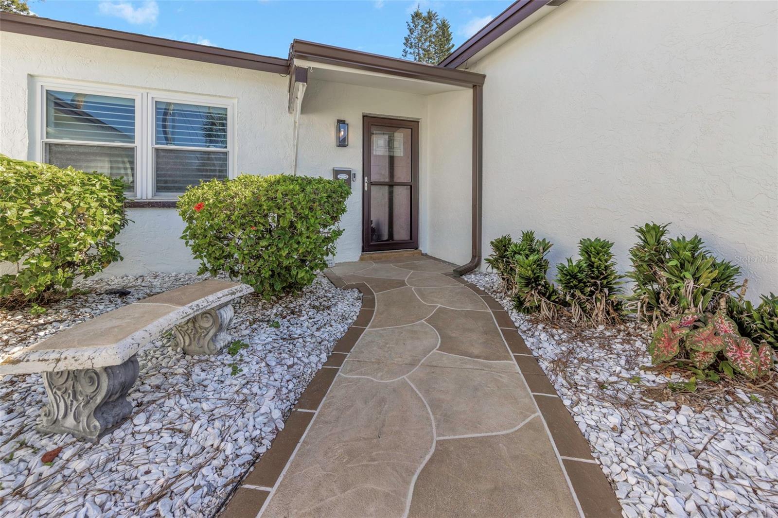 Image 11 of 90 For 3887 50th Avenue S