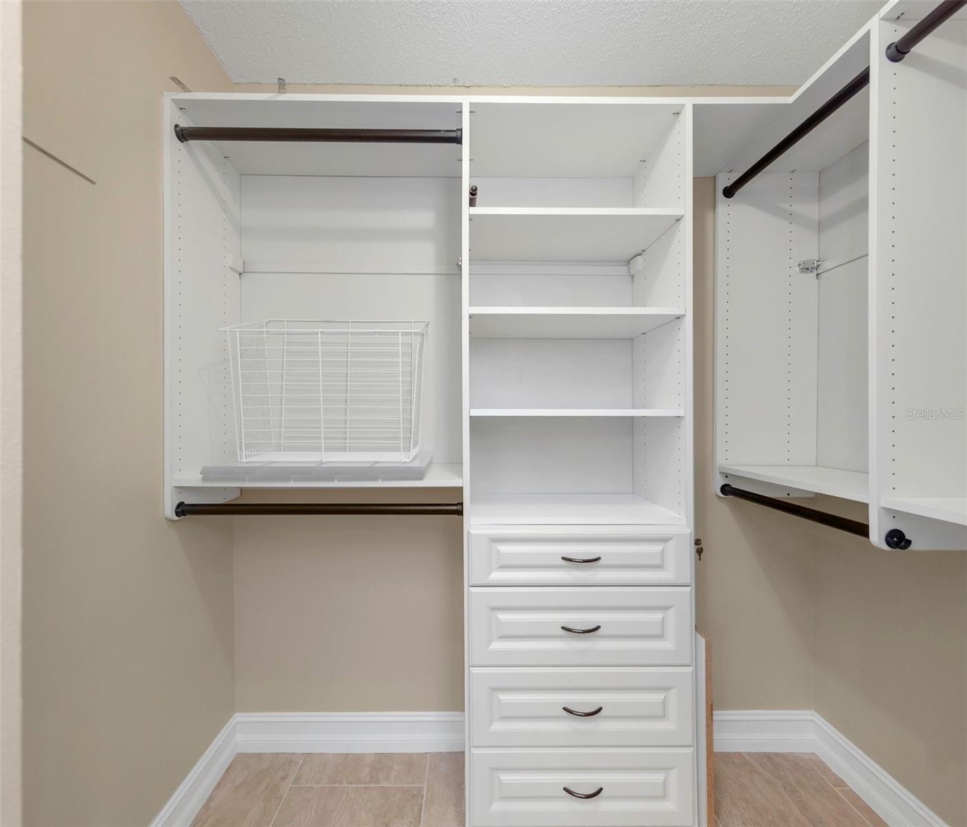 Image 29 of 90 For 3887 50th Avenue S