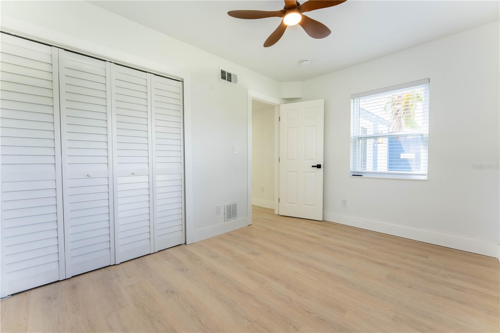 Image 6 of 20 For 4011 Helena Street Ne