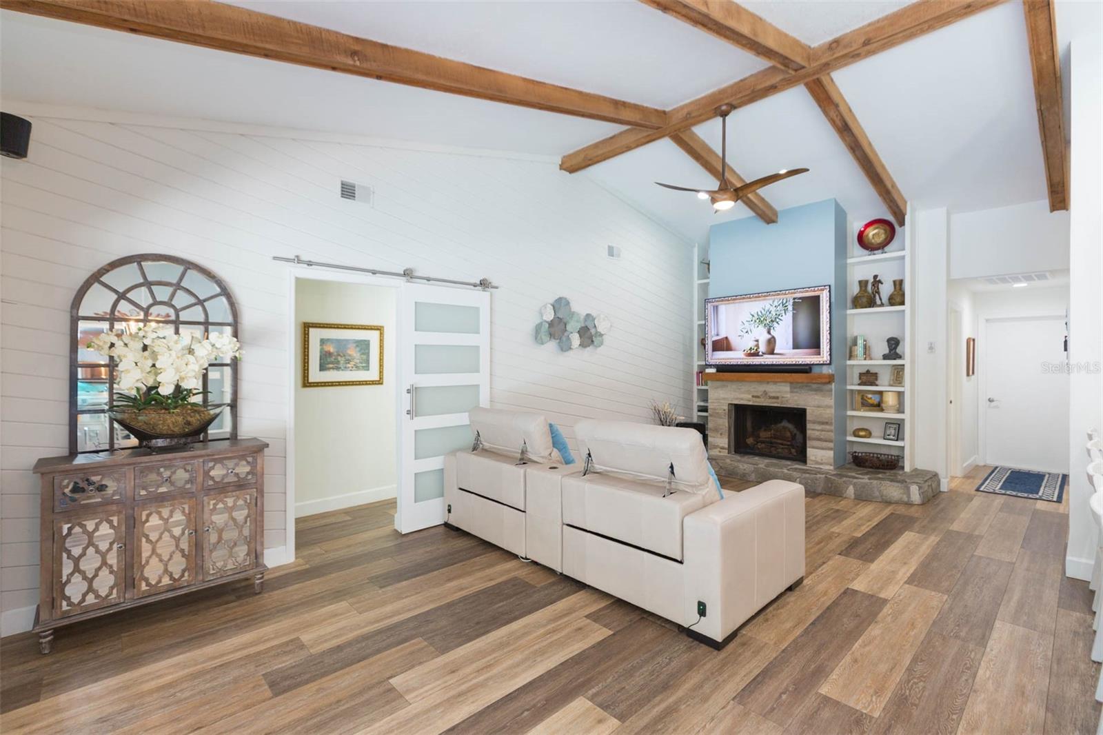 Image 14 of 76 For 5039 Barrowe Drive