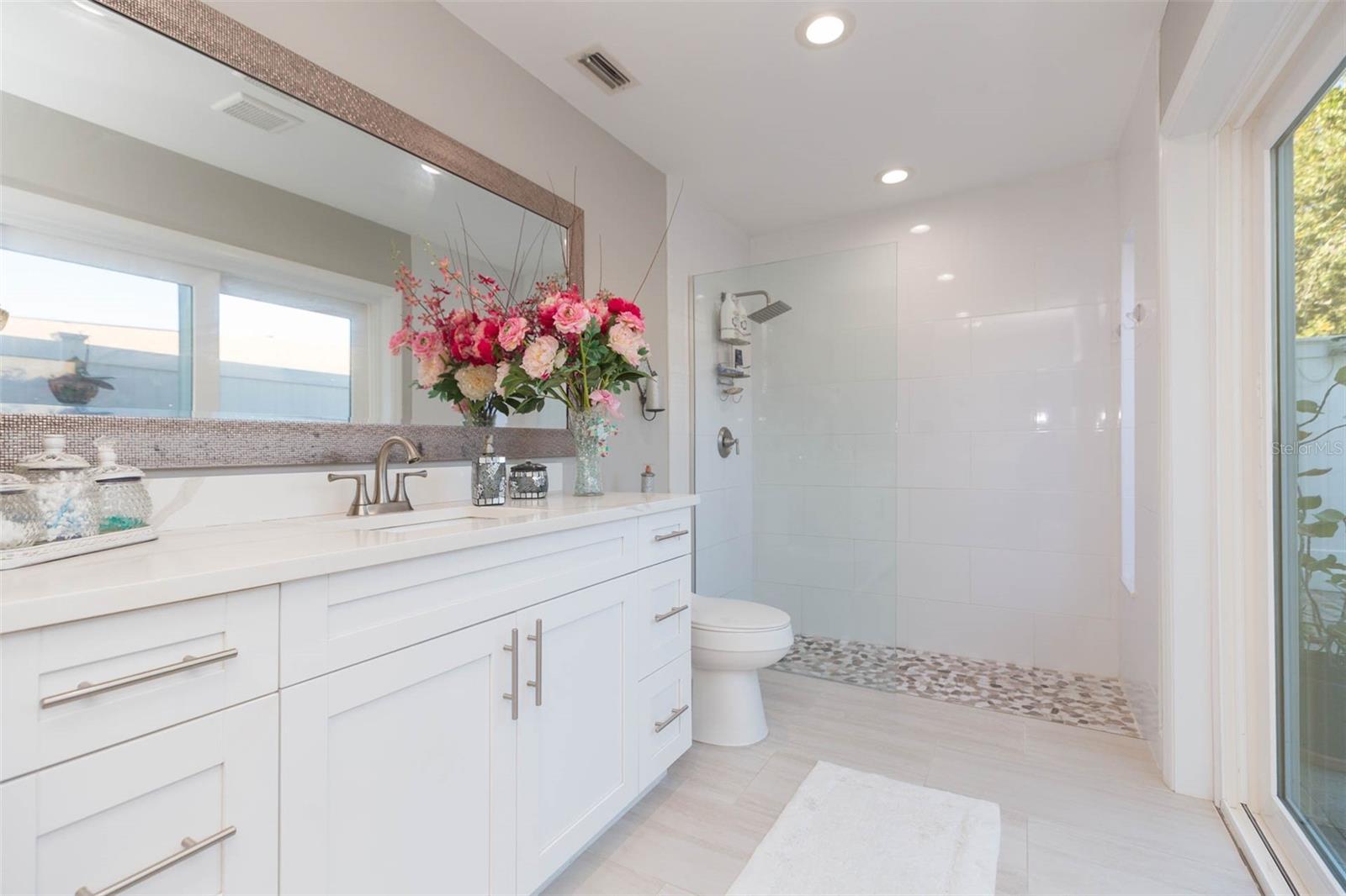 Image 28 of 76 For 5039 Barrowe Drive