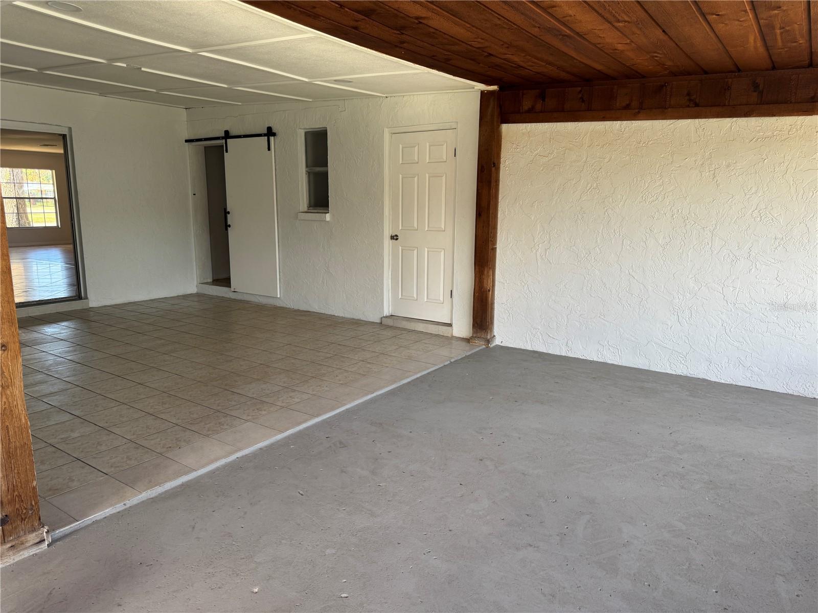 Image 17 of 21 For 701 Oakwood Avenue