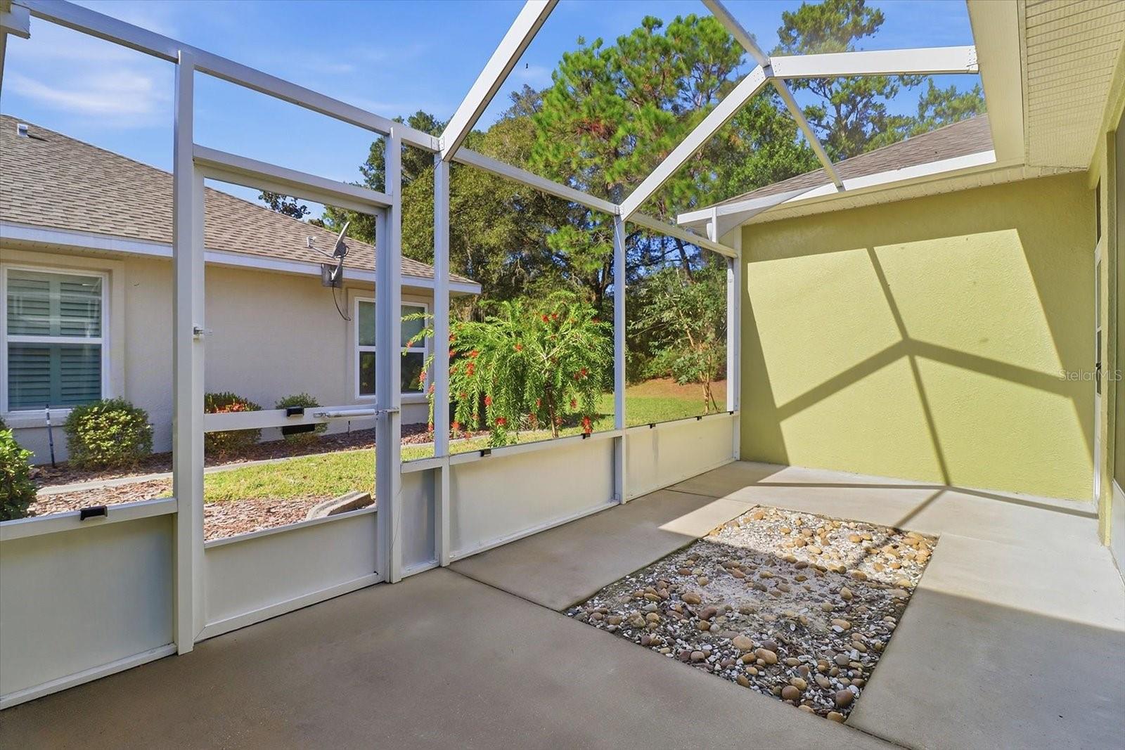 Listing photo id 18 for 6301 Glynborne Loop