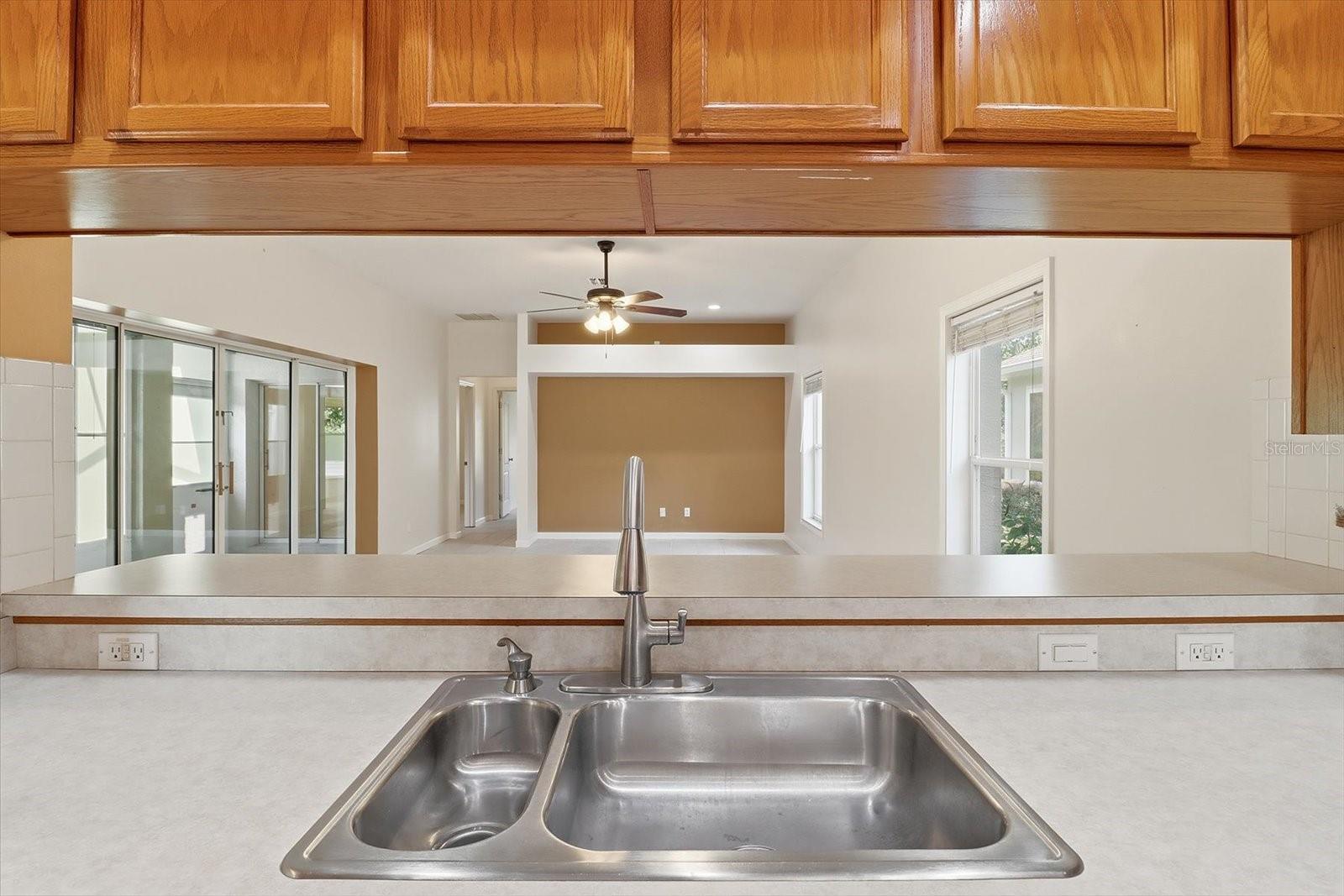 Listing photo id 25 for 6301 Glynborne Loop