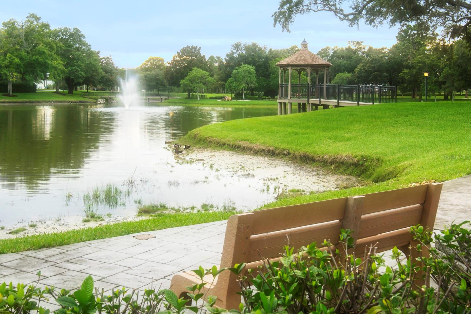 Listing photo id 60 for 6301 Glynborne Loop