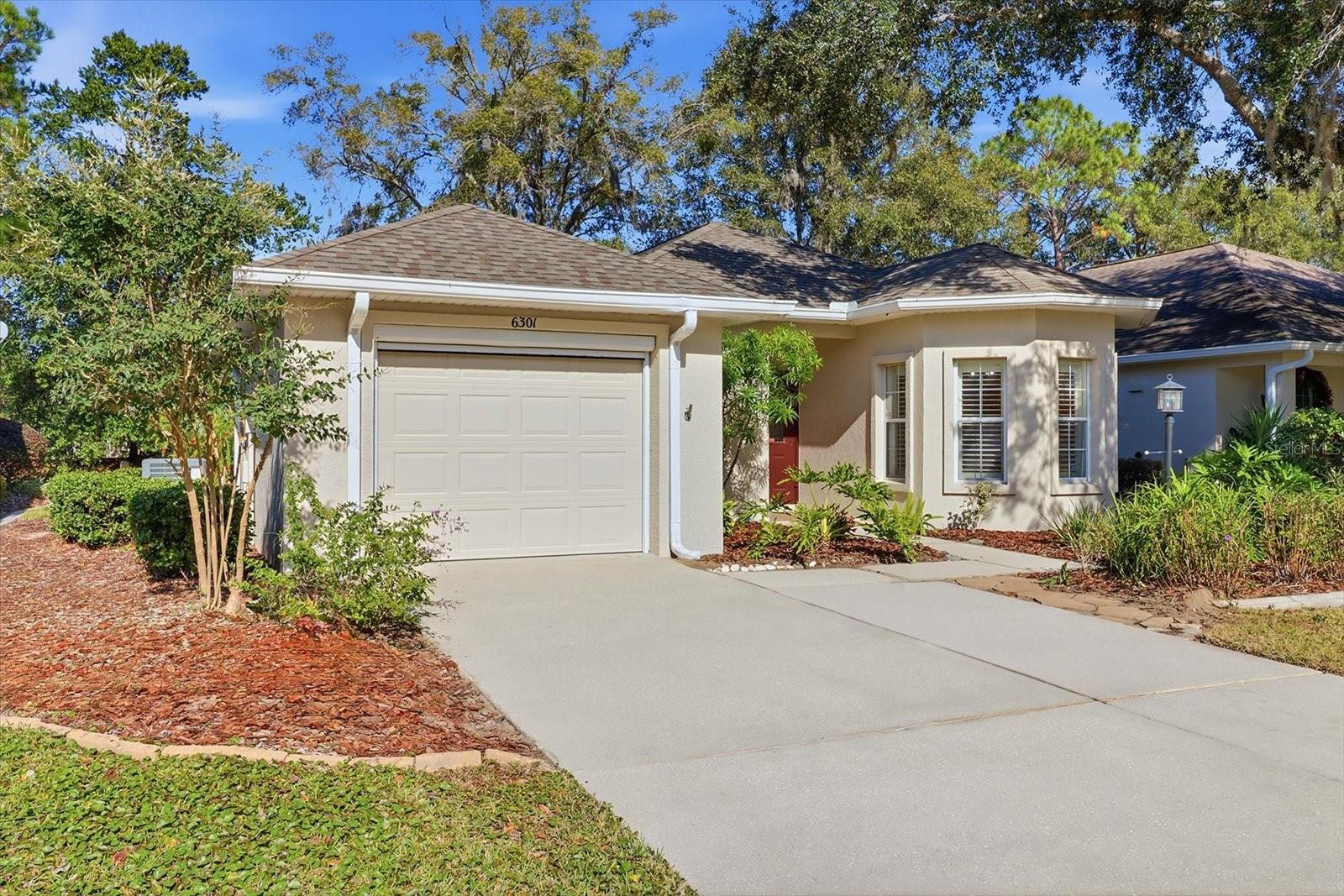 Listing photo id 7 for 6301 Glynborne Loop