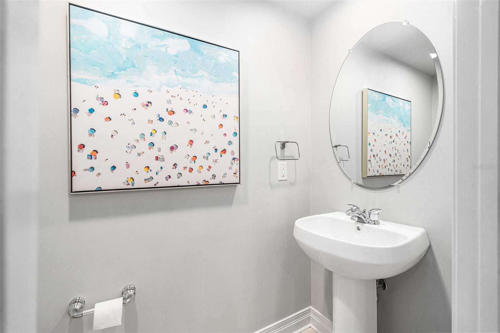 Image 12 of 26 For 449 12th Street 703