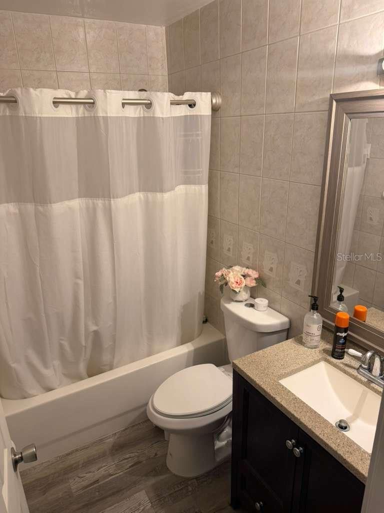 Image 2 of 4 For 5106 Chatsworth Avenue