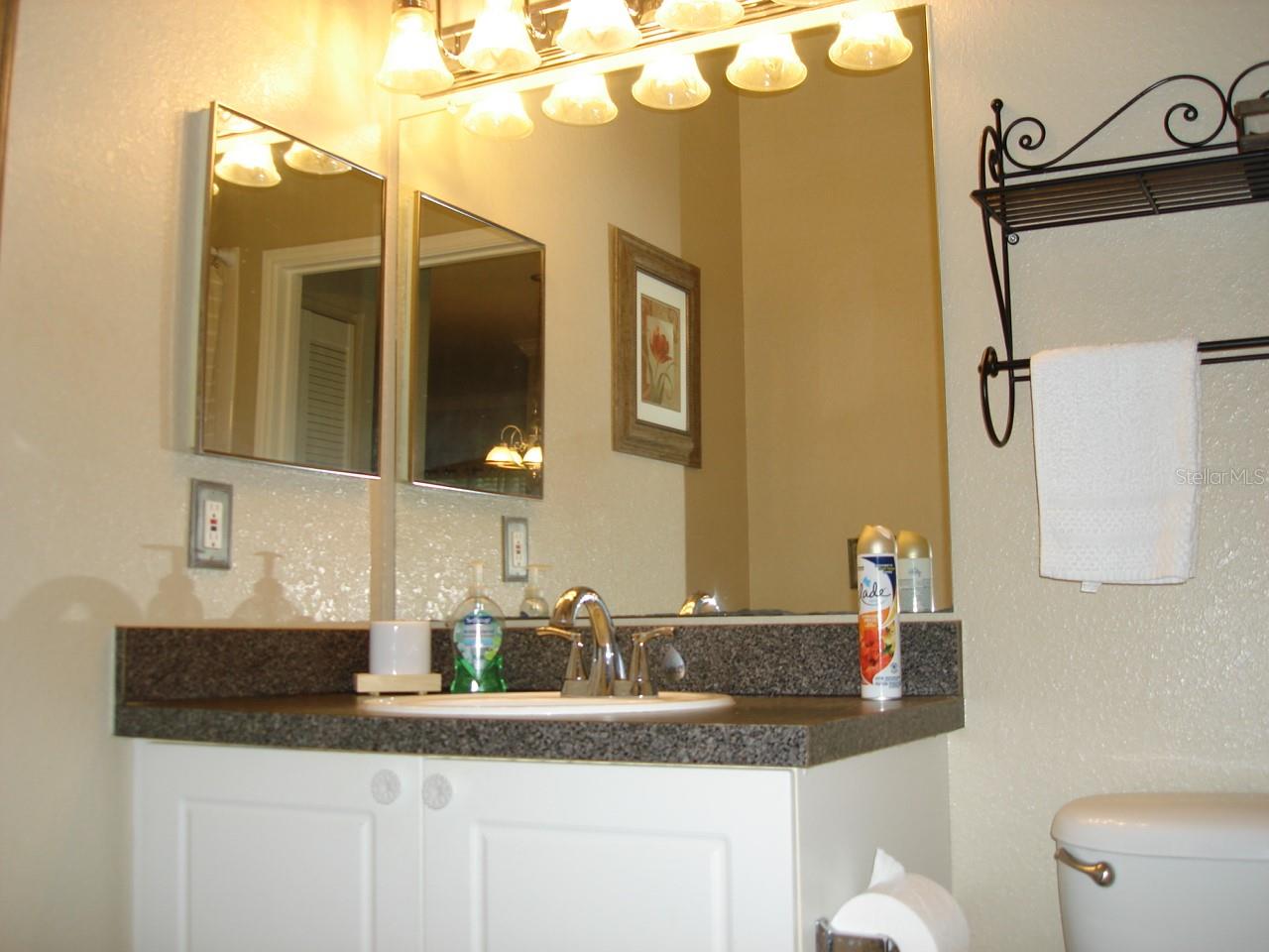 Image 11 of 27 For 2141 Portofino Place 8-2816