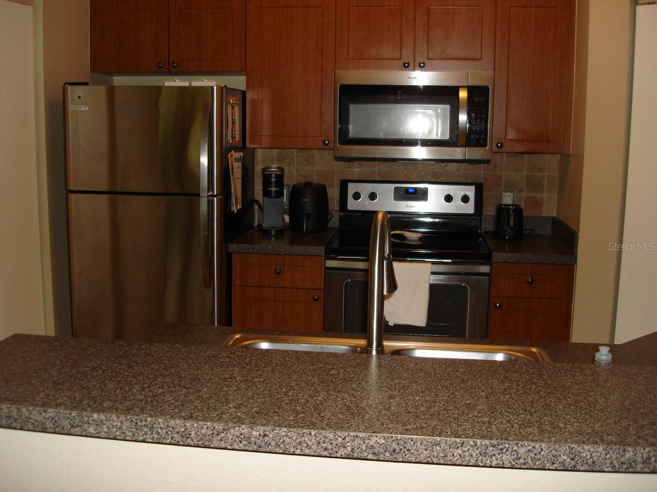 Image 6 of 27 For 2141 Portofino Place 8-2816