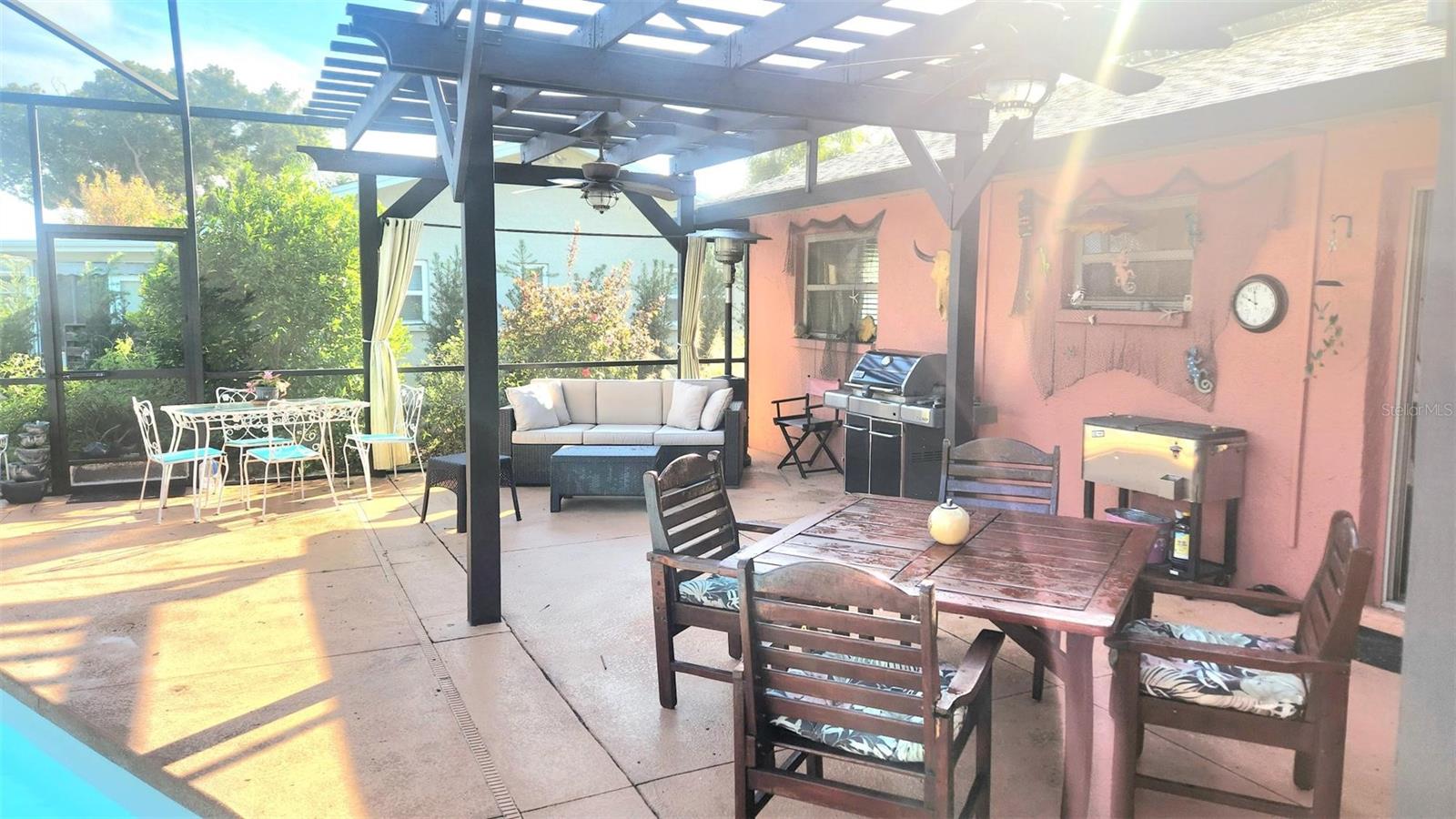 Image 8 of 9 For 2927 Macalpin Drive S 9