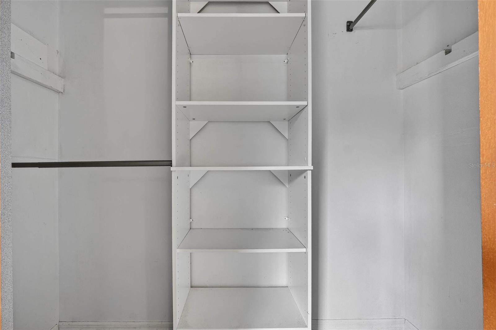 Listing photo id 41 for 614 Spruce Street