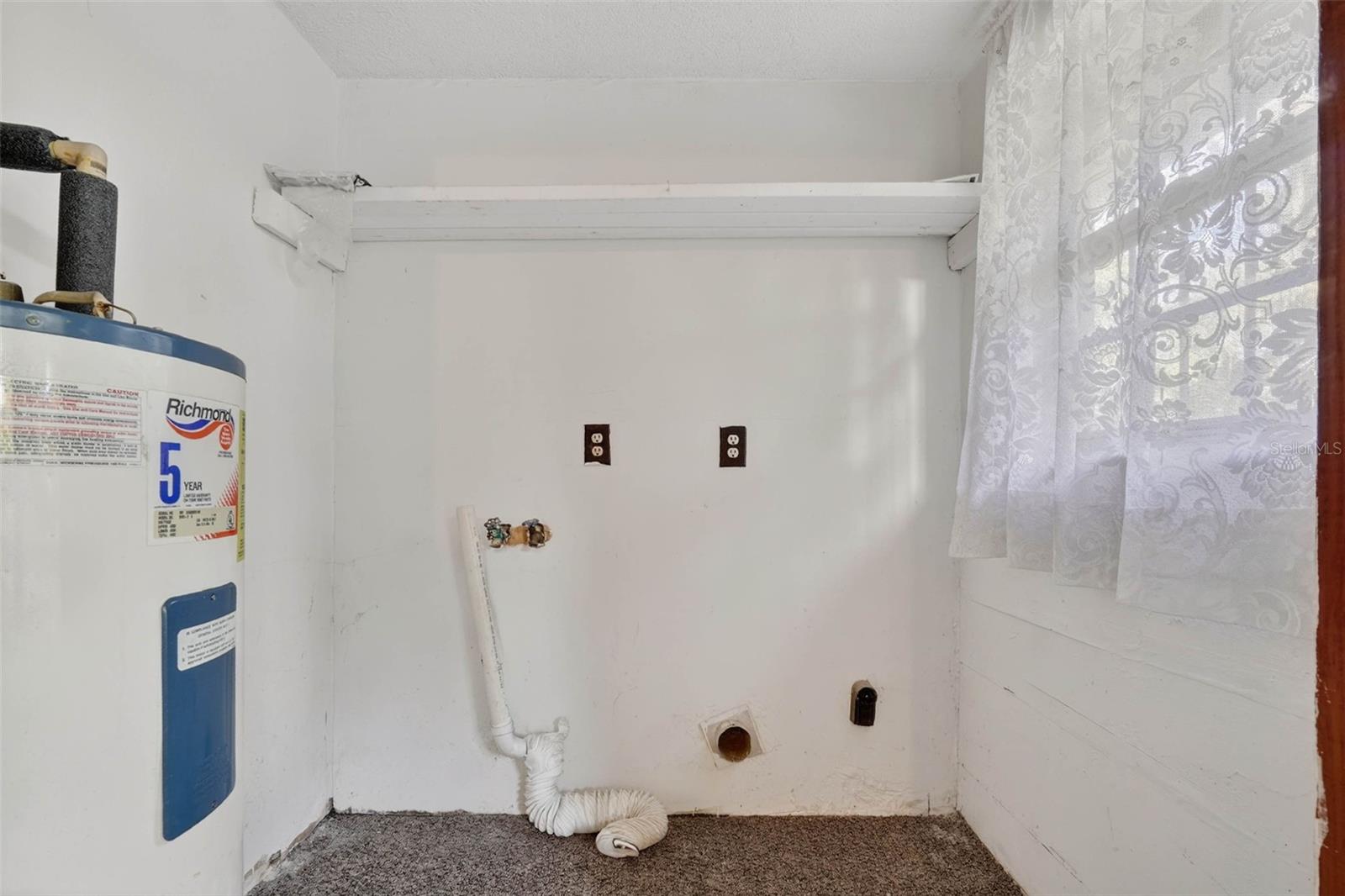 Listing photo id 43 for 614 Spruce Street