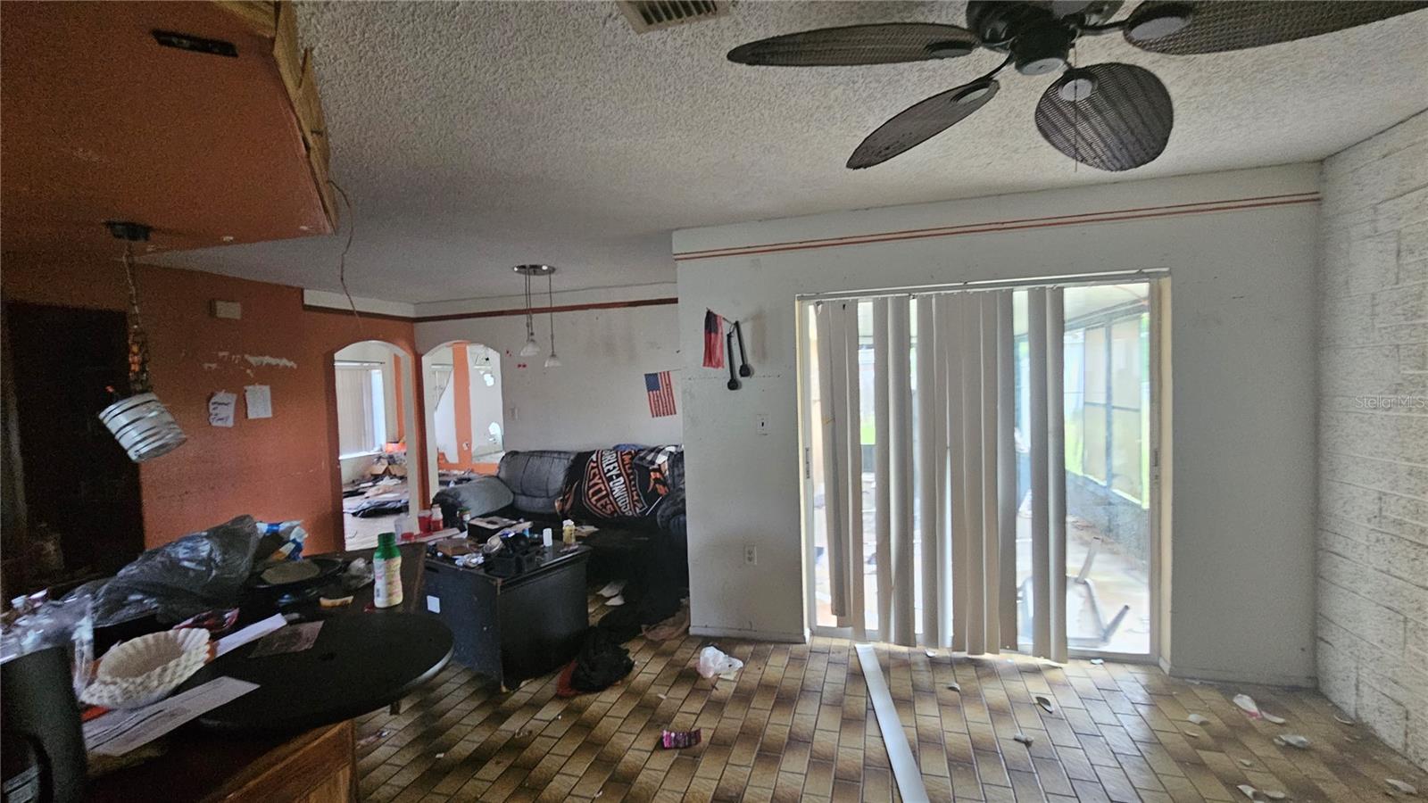 Image 21 of 100 For 8428 Paxton Drive