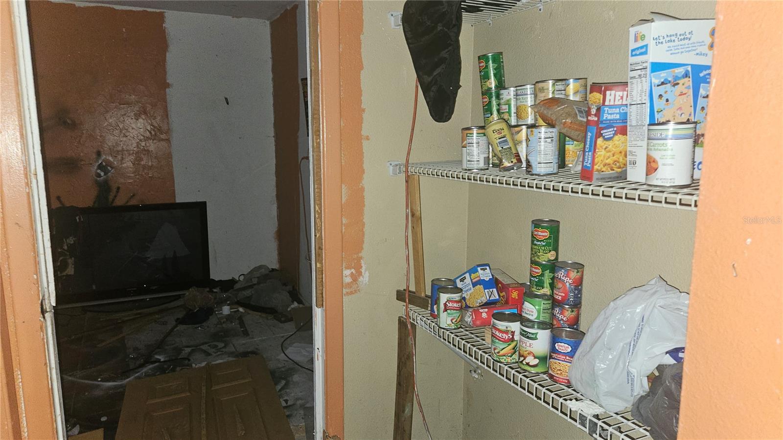 Image 26 of 100 For 8428 Paxton Drive