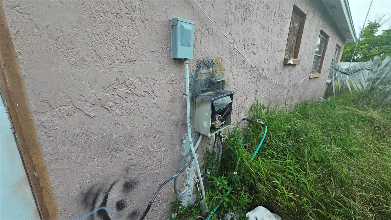 Image 3 of 100 For 8428 Paxton Drive