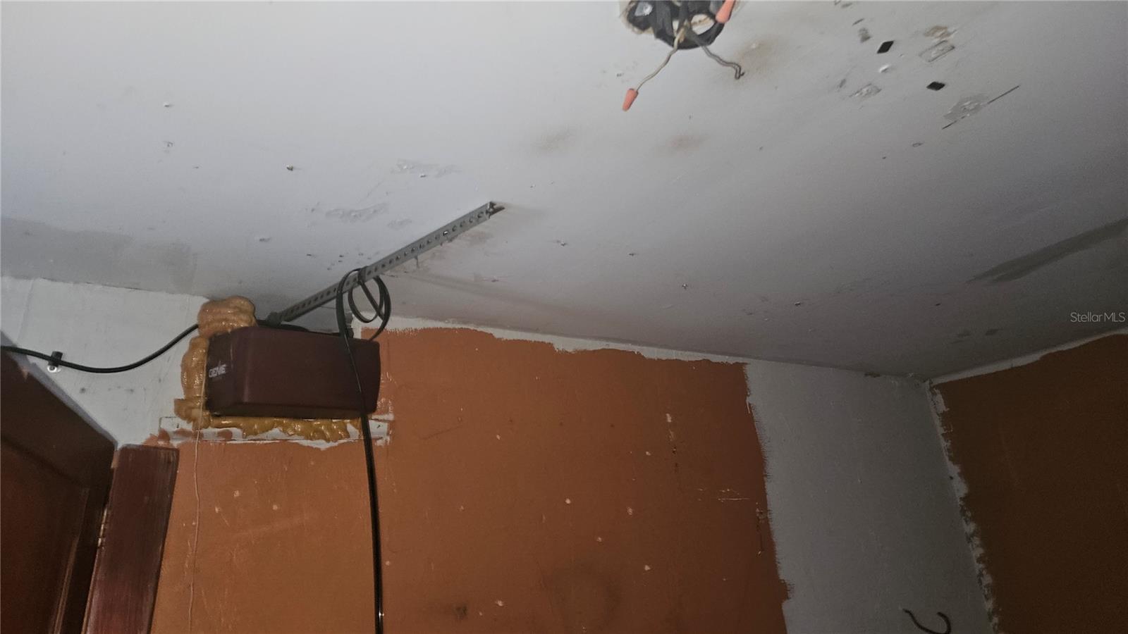 Image 37 of 100 For 8428 Paxton Drive