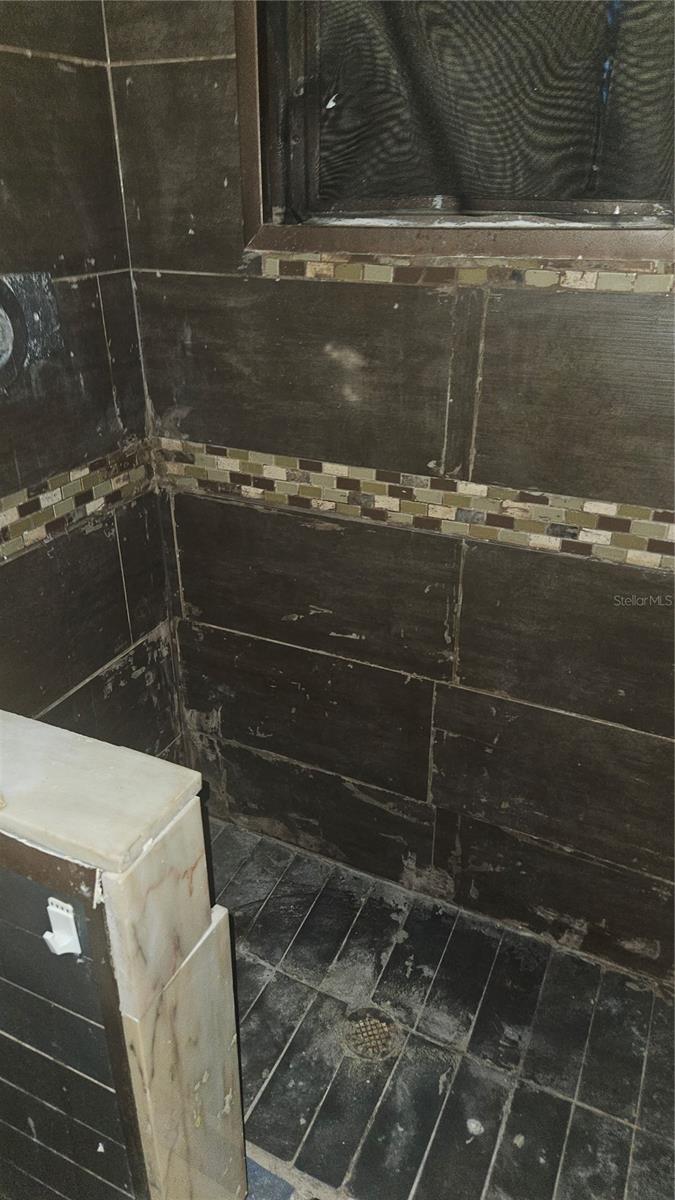 Image 48 of 100 For 8428 Paxton Drive