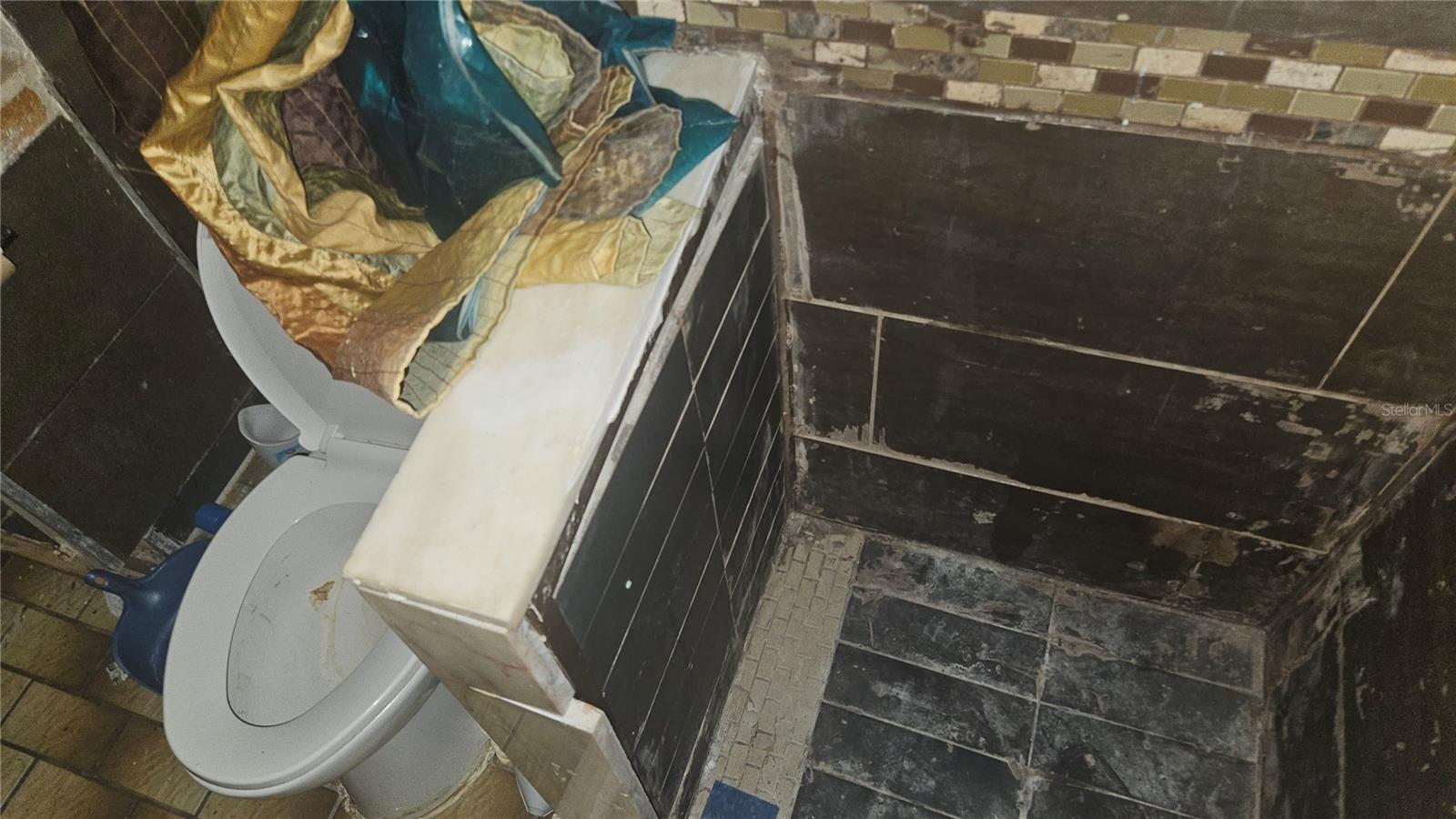 Image 52 of 100 For 8428 Paxton Drive