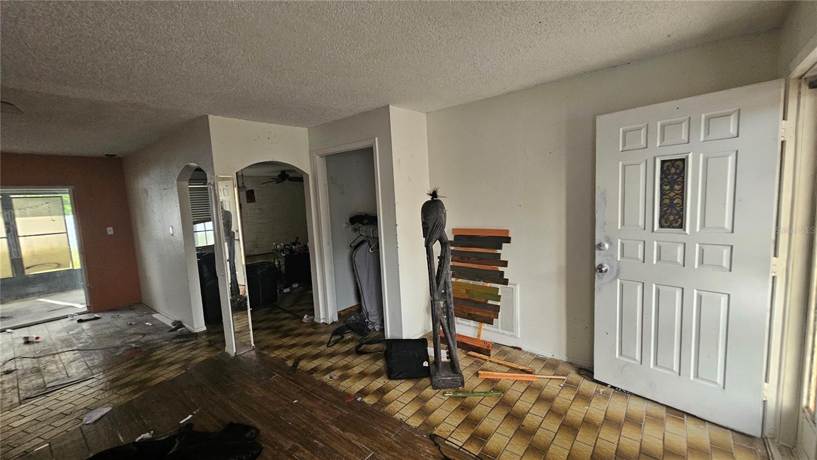 Image 9 of 100 For 8428 Paxton Drive