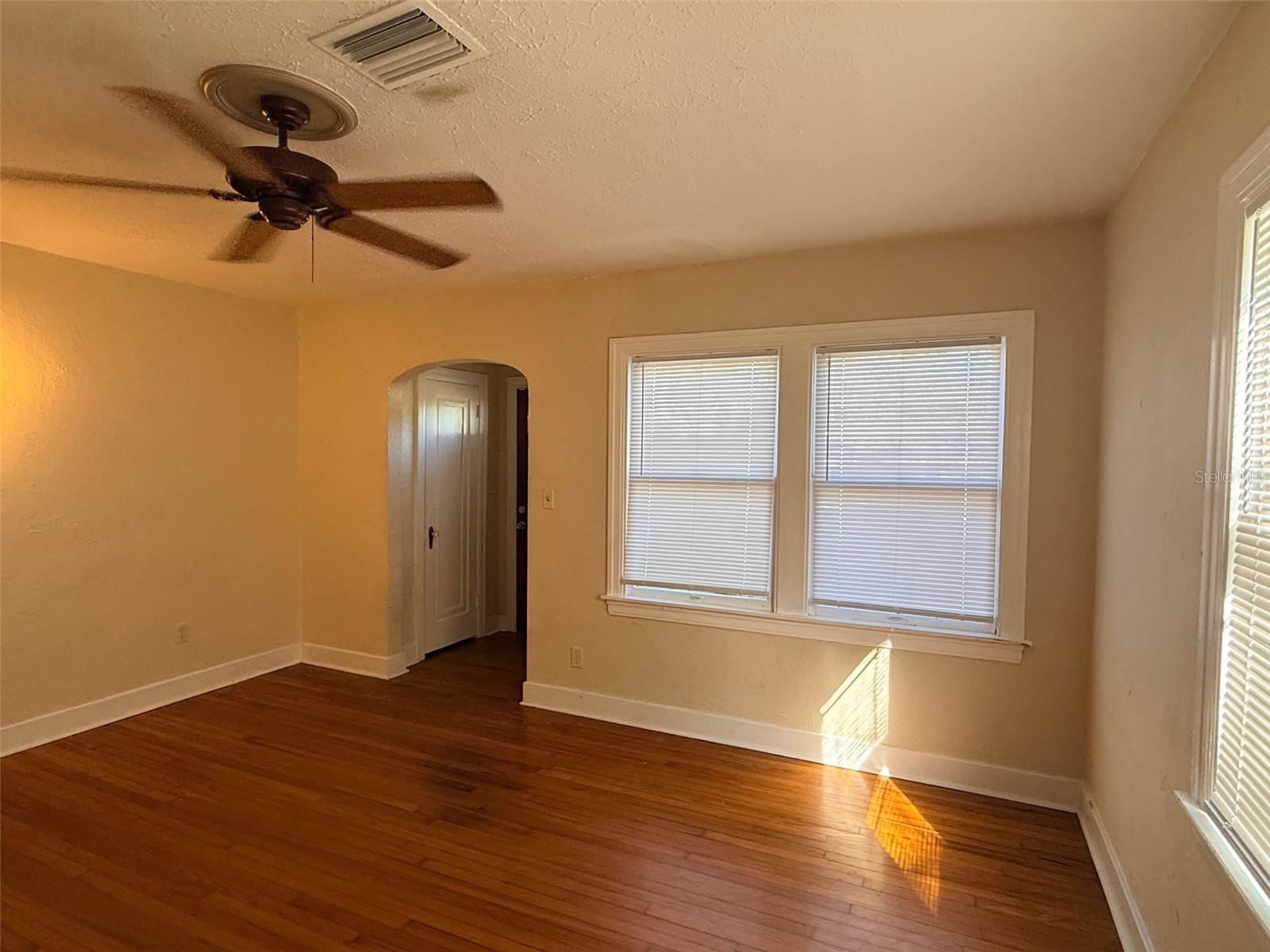 Image 2 of 31 For 3610 Dartmouth Avenue N