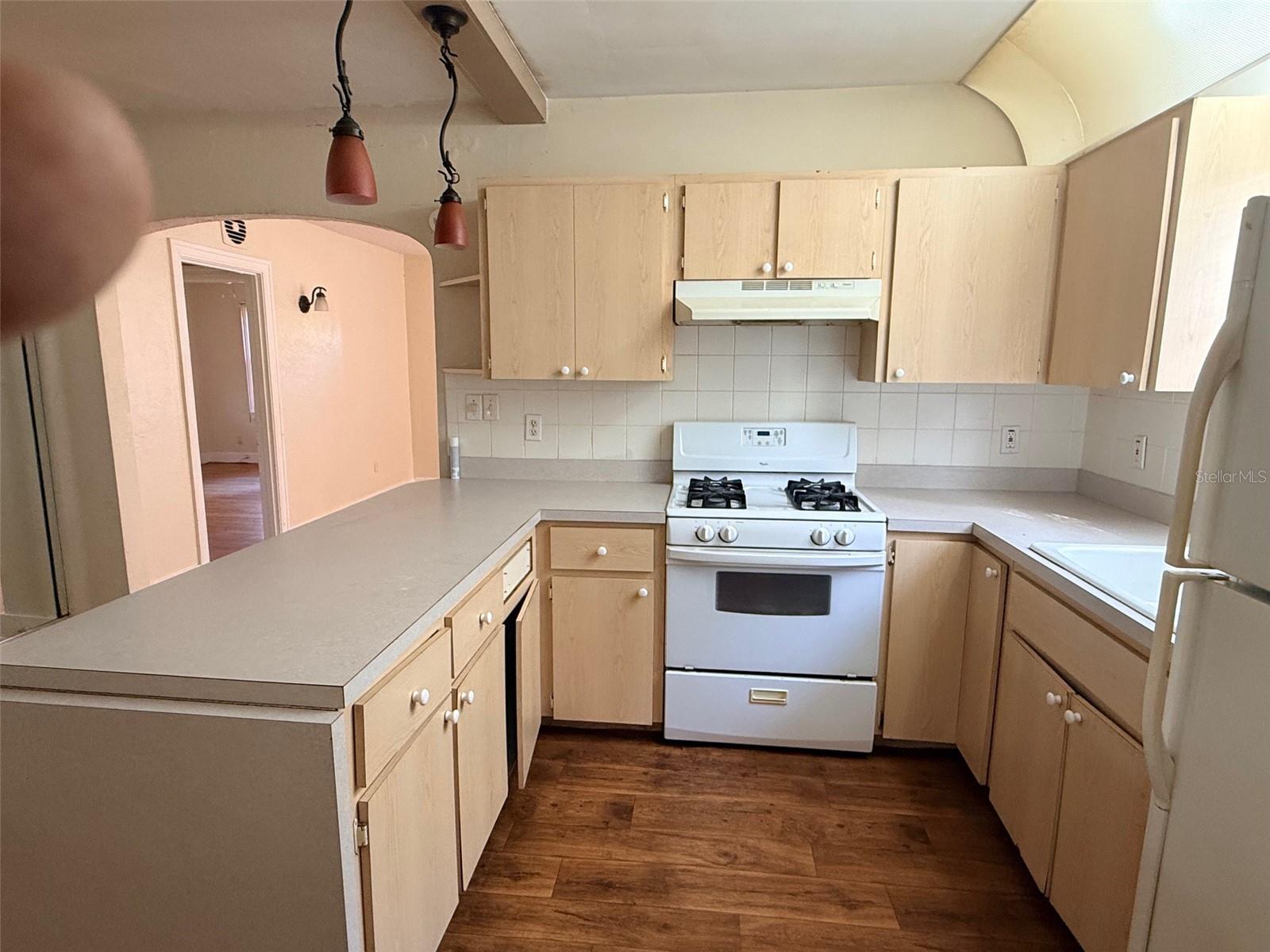 Image 7 of 31 For 3610 Dartmouth Avenue N