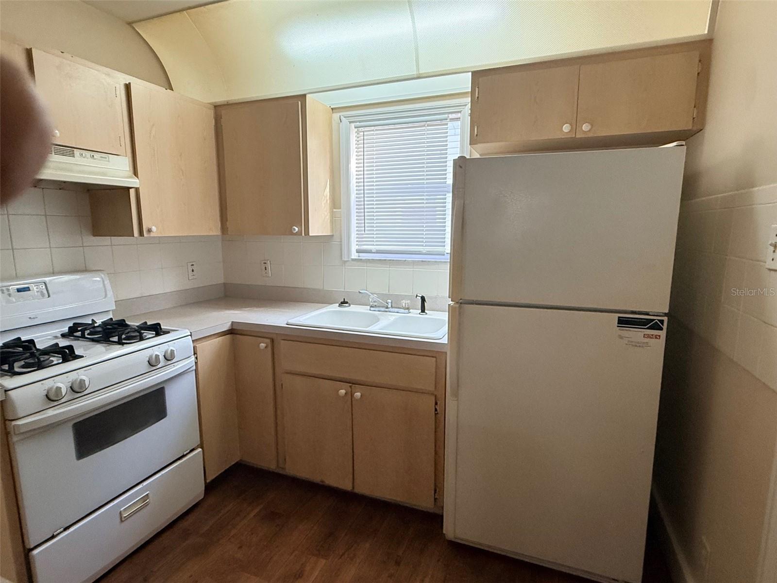 Image 8 of 31 For 3610 Dartmouth Avenue N