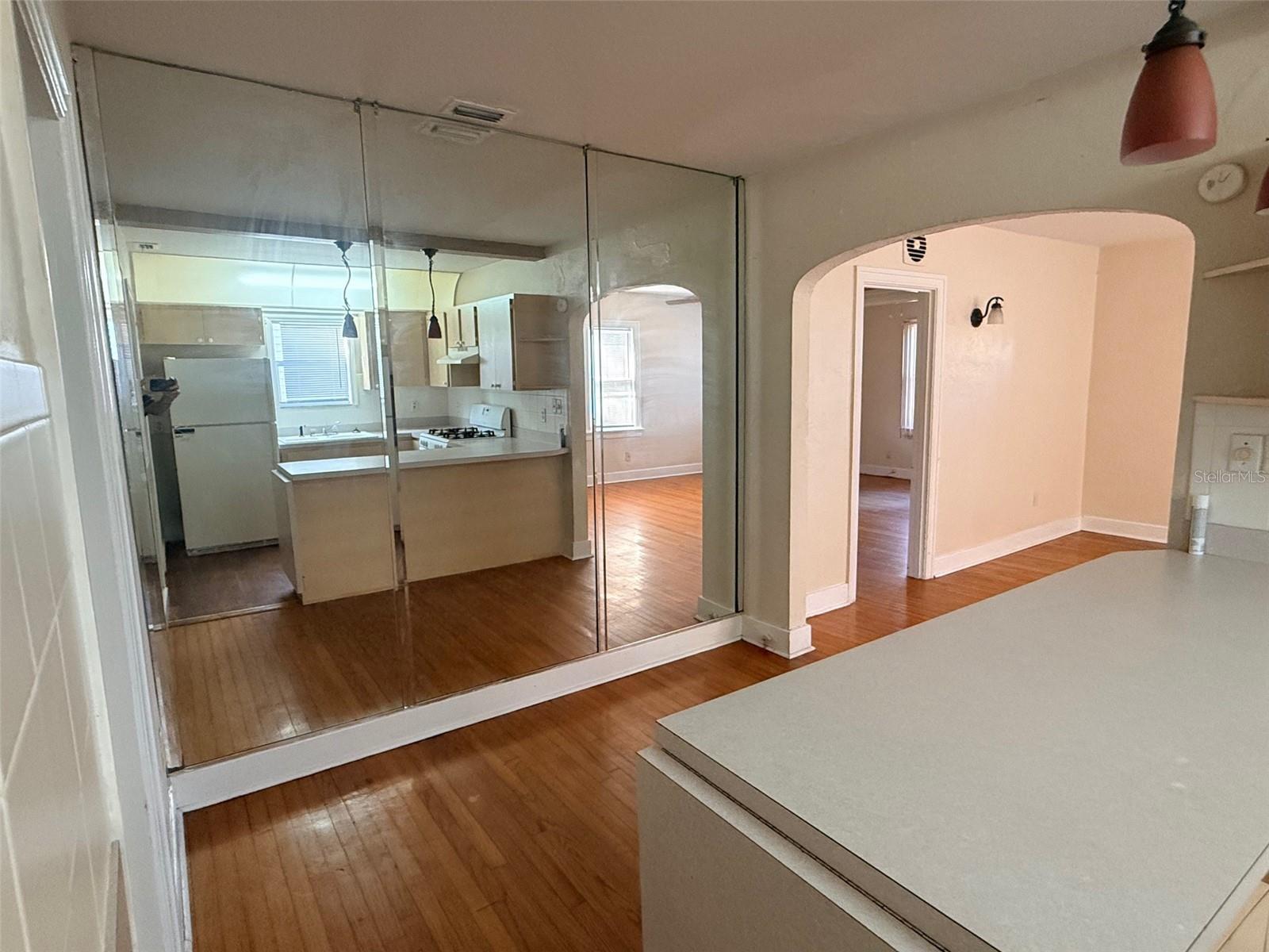 Image 9 of 31 For 3610 Dartmouth Avenue N