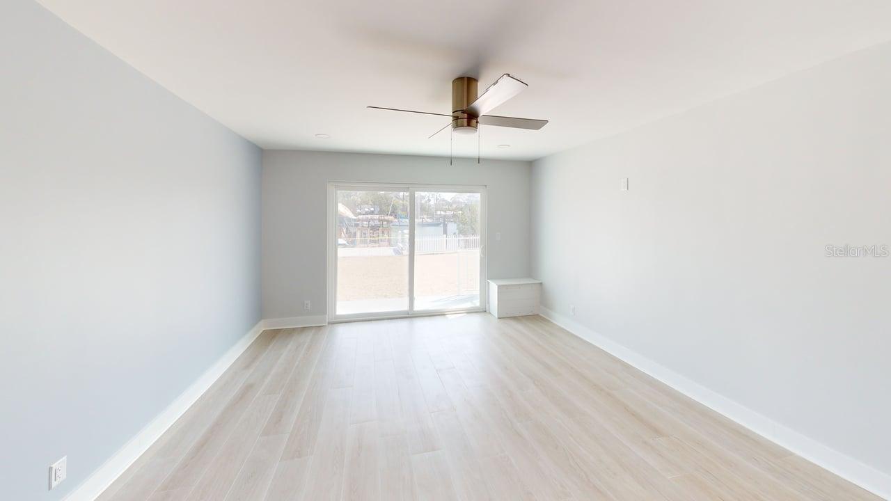 Image 4 of 16 For 500 129th Avenue E 2