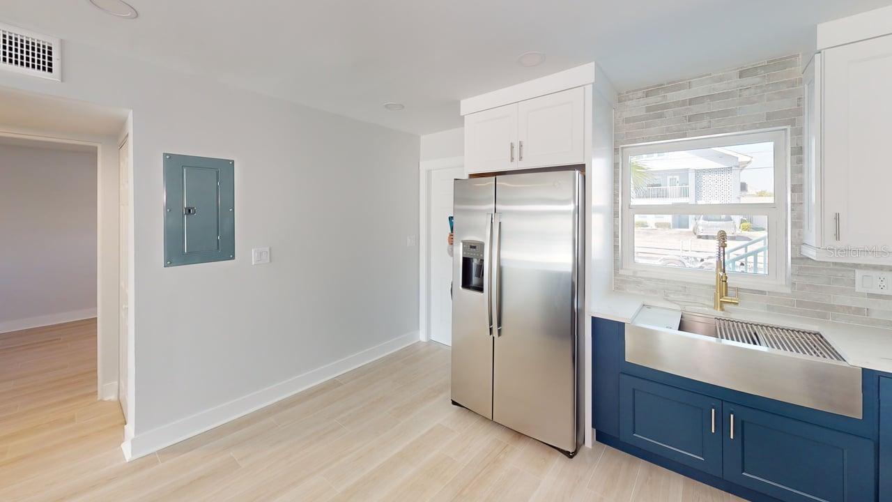 Image 6 of 16 For 500 129th Avenue E 2