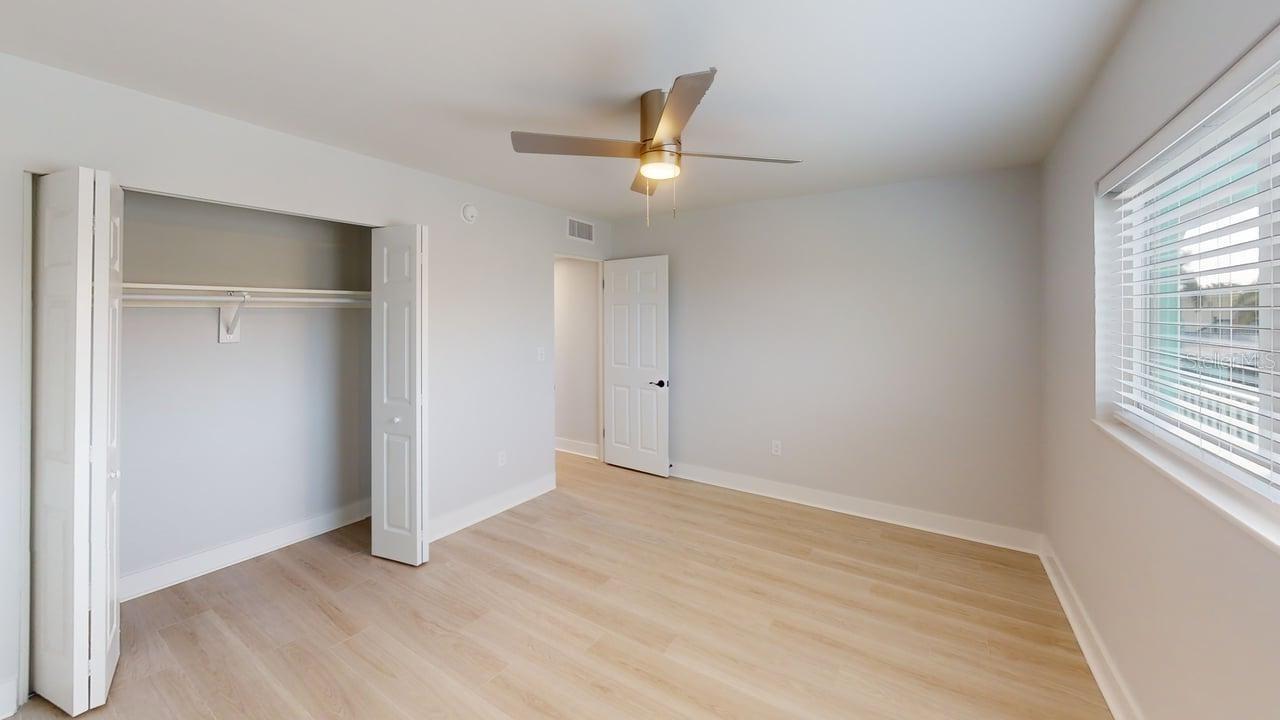 Image 9 of 16 For 500 129th Avenue E 2