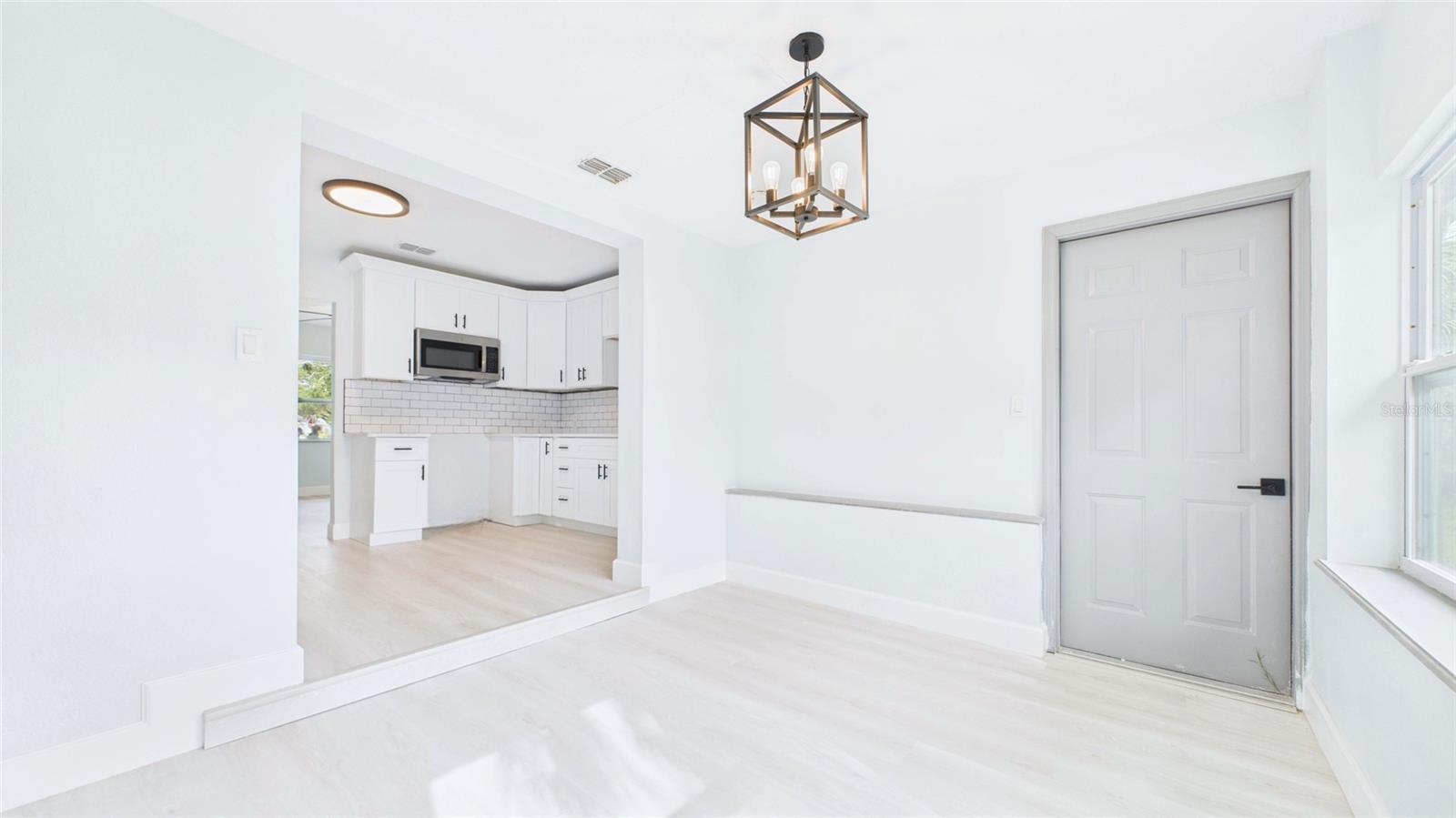 Image 14 of 31 For 5312 Berkley Road