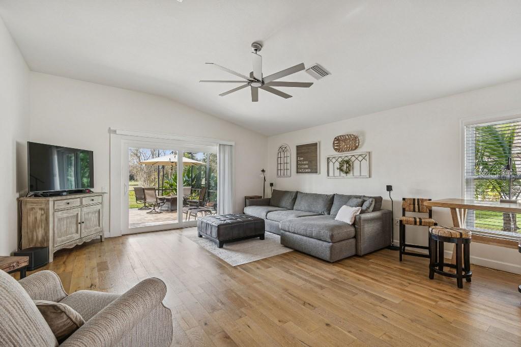 Image 14 of 43 For 5629 Grindstone Loop