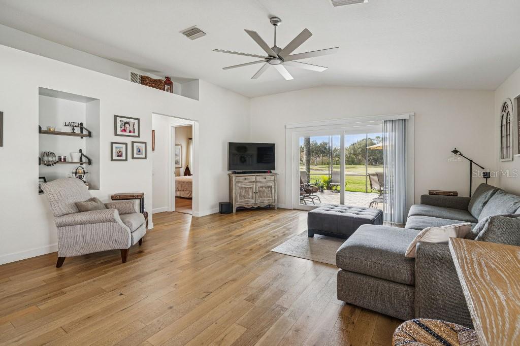 Image 15 of 43 For 5629 Grindstone Loop