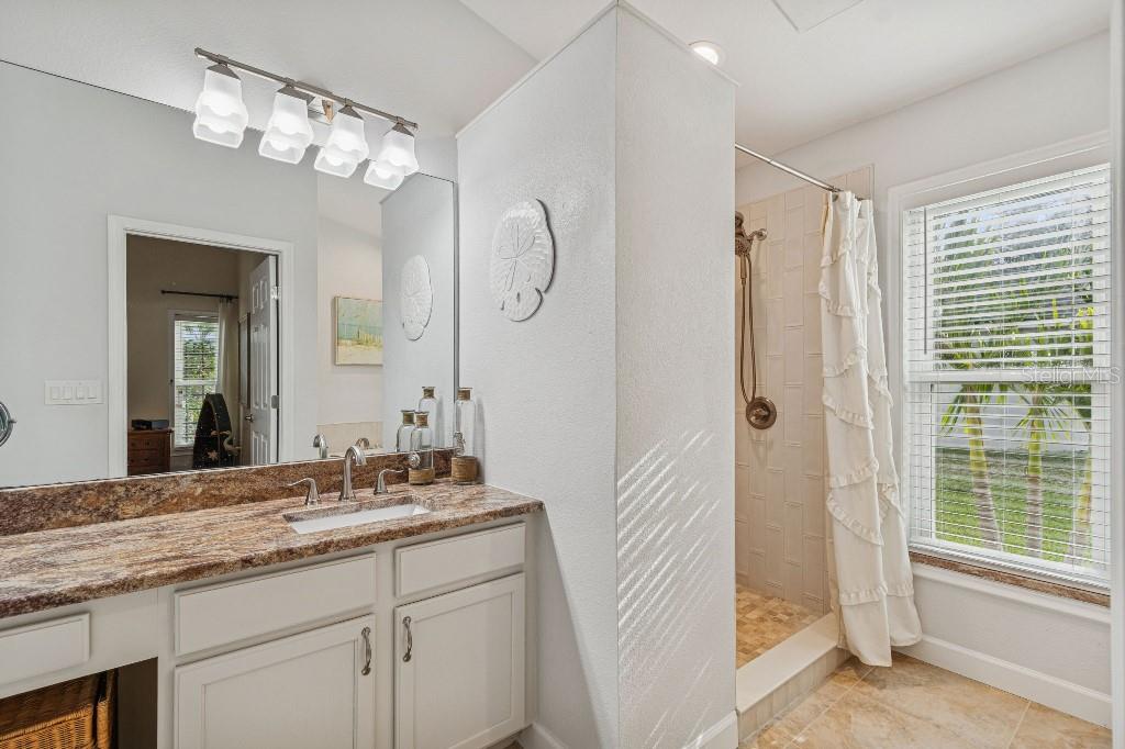 Image 24 of 43 For 5629 Grindstone Loop