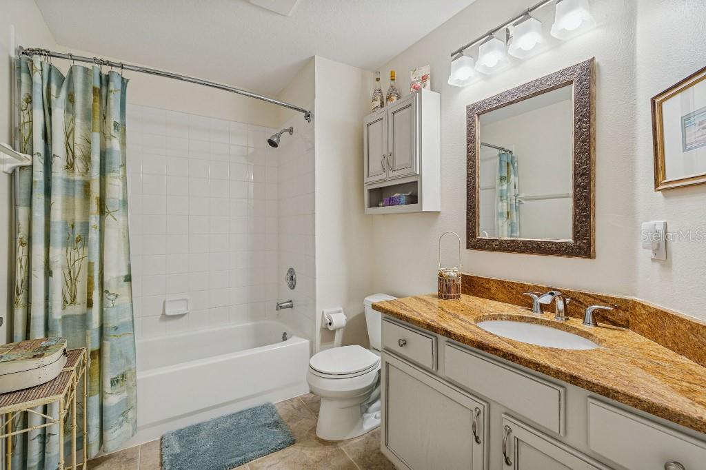 Image 28 of 43 For 5629 Grindstone Loop