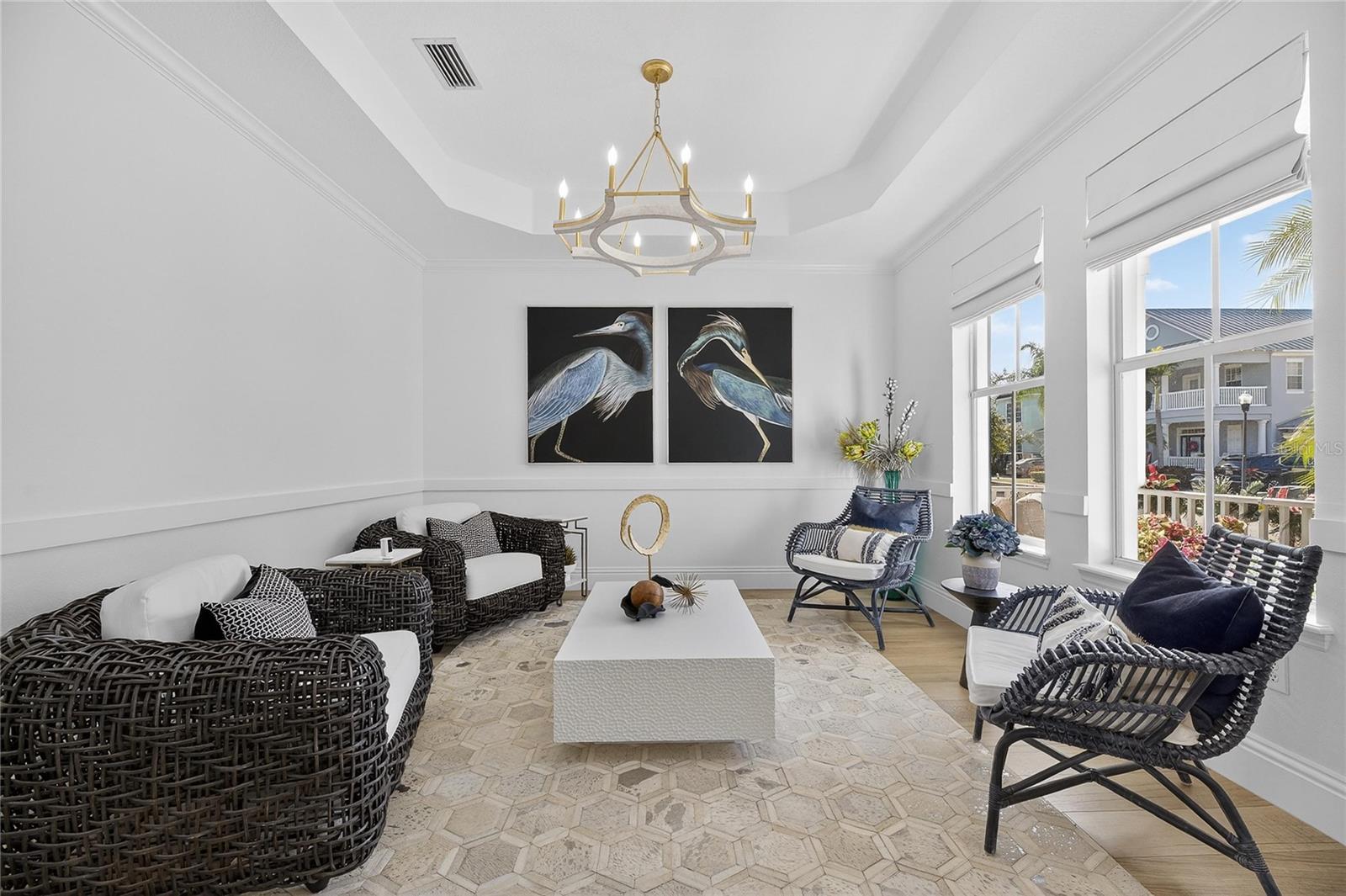 Image 14 of 96 For 415 Islebay Drive