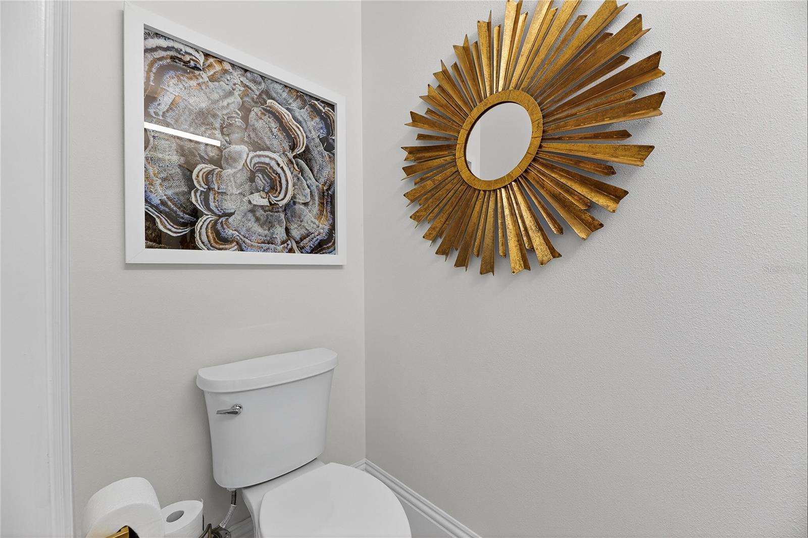 Image 21 of 96 For 415 Islebay Drive