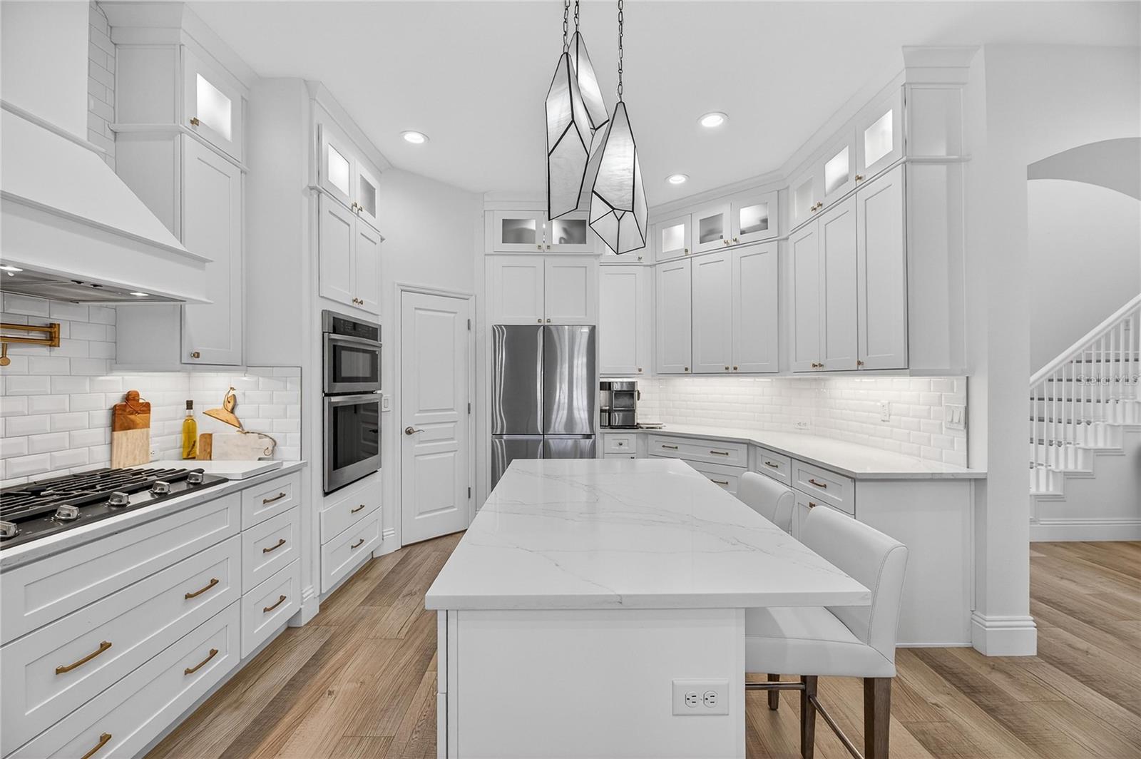 Image 27 of 96 For 415 Islebay Drive