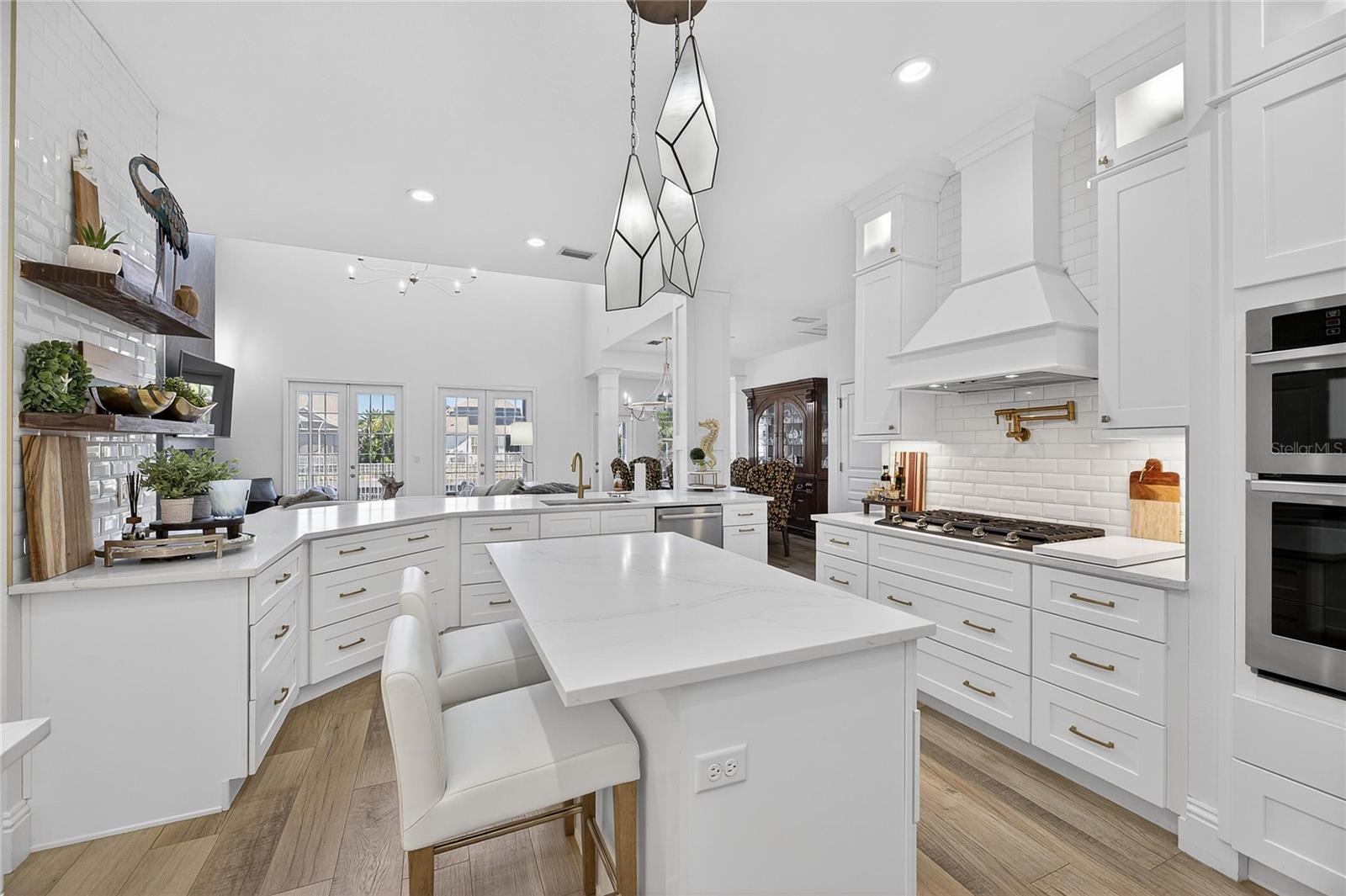 Image 28 of 96 For 415 Islebay Drive