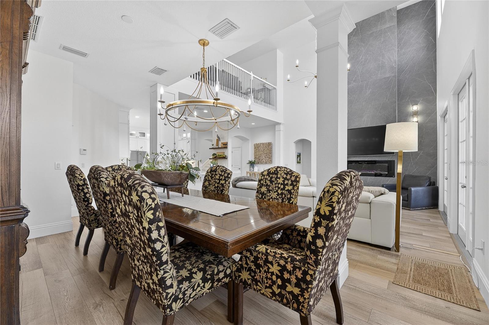 Image 36 of 96 For 415 Islebay Drive